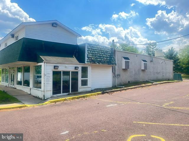 880 EASTON ROAD