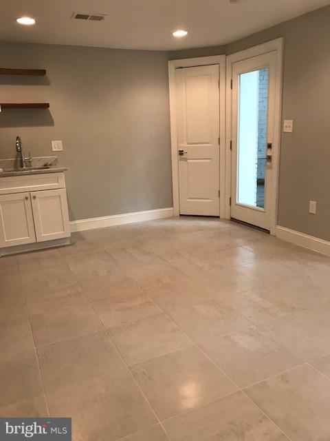 458 M STREET NW B-LOWER LEVEL
