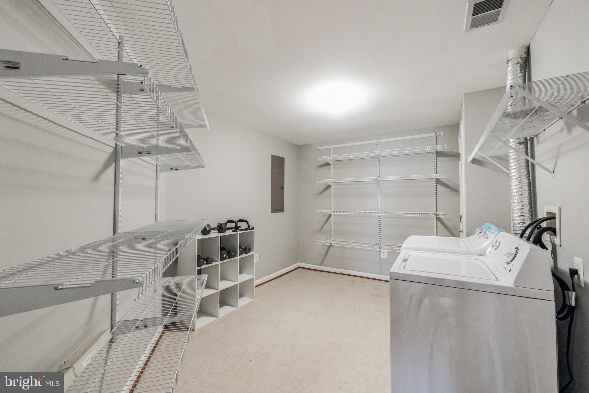 QUINCE ORCHARD PARK - Residential