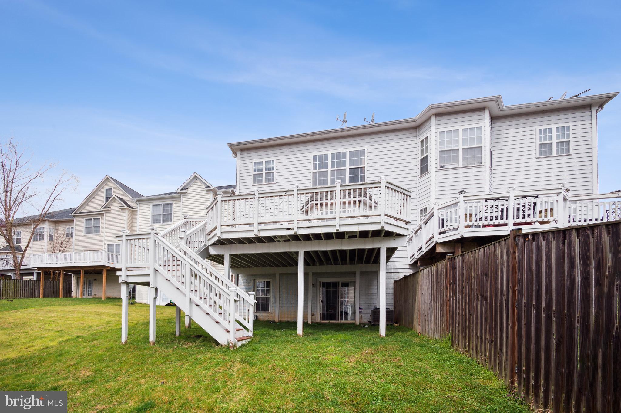 QUINCE ORCHARD PARK - Residential