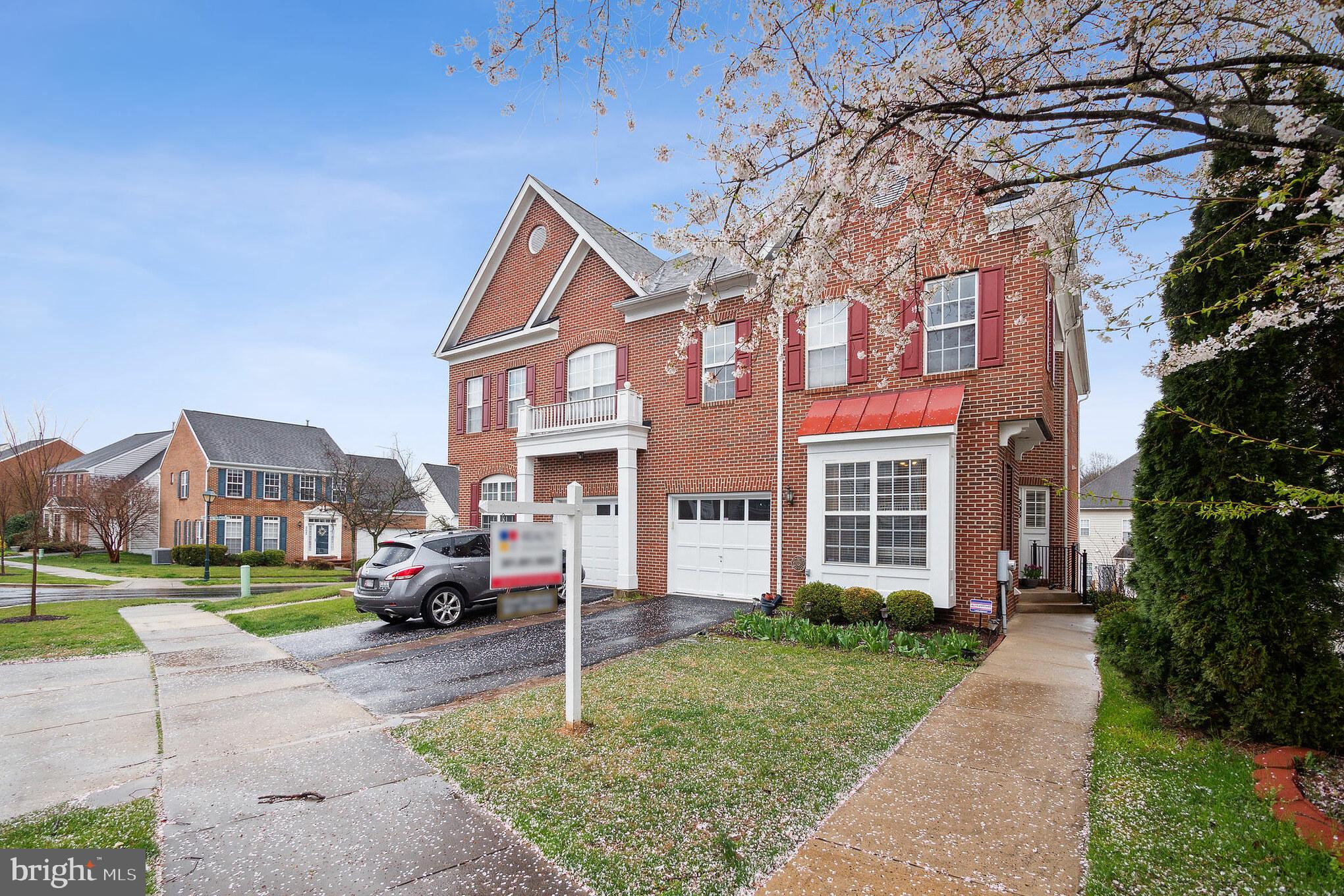 QUINCE ORCHARD PARK - Residential