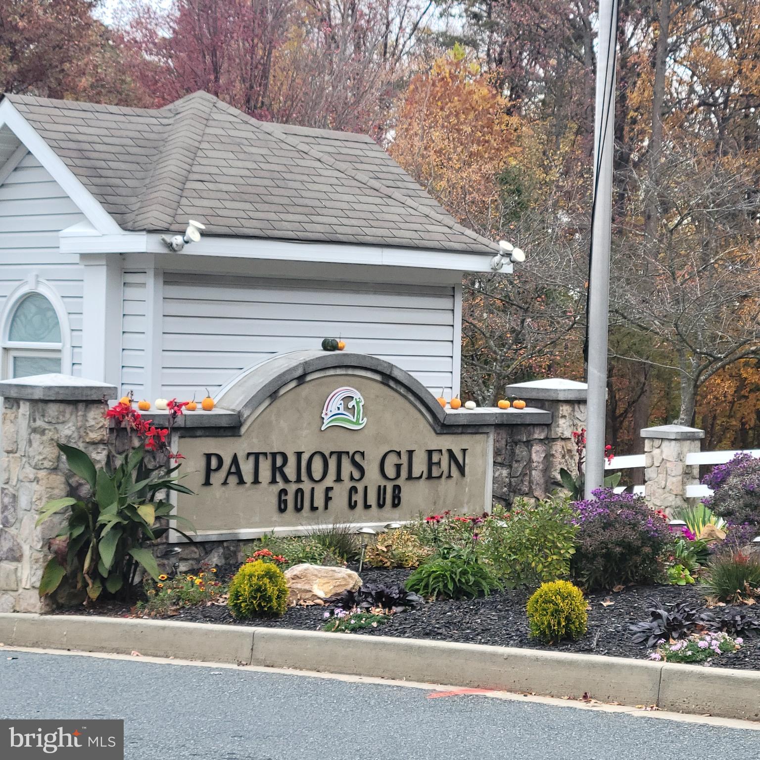 CLUB AT PATRIOTS GLEN - Residential