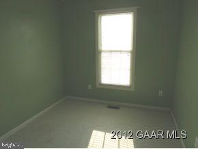 1030 BETSY ROSS COURT