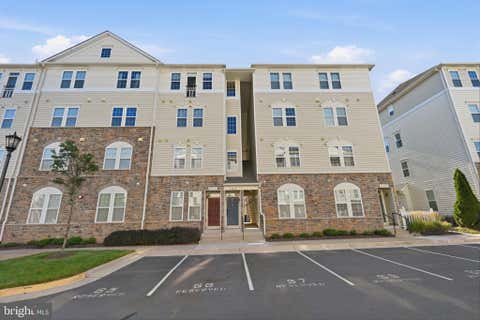 Condo For Rent - 24678 Byrne Meadow Square<br/> Loudoun County, ALDIE, VA 20105
