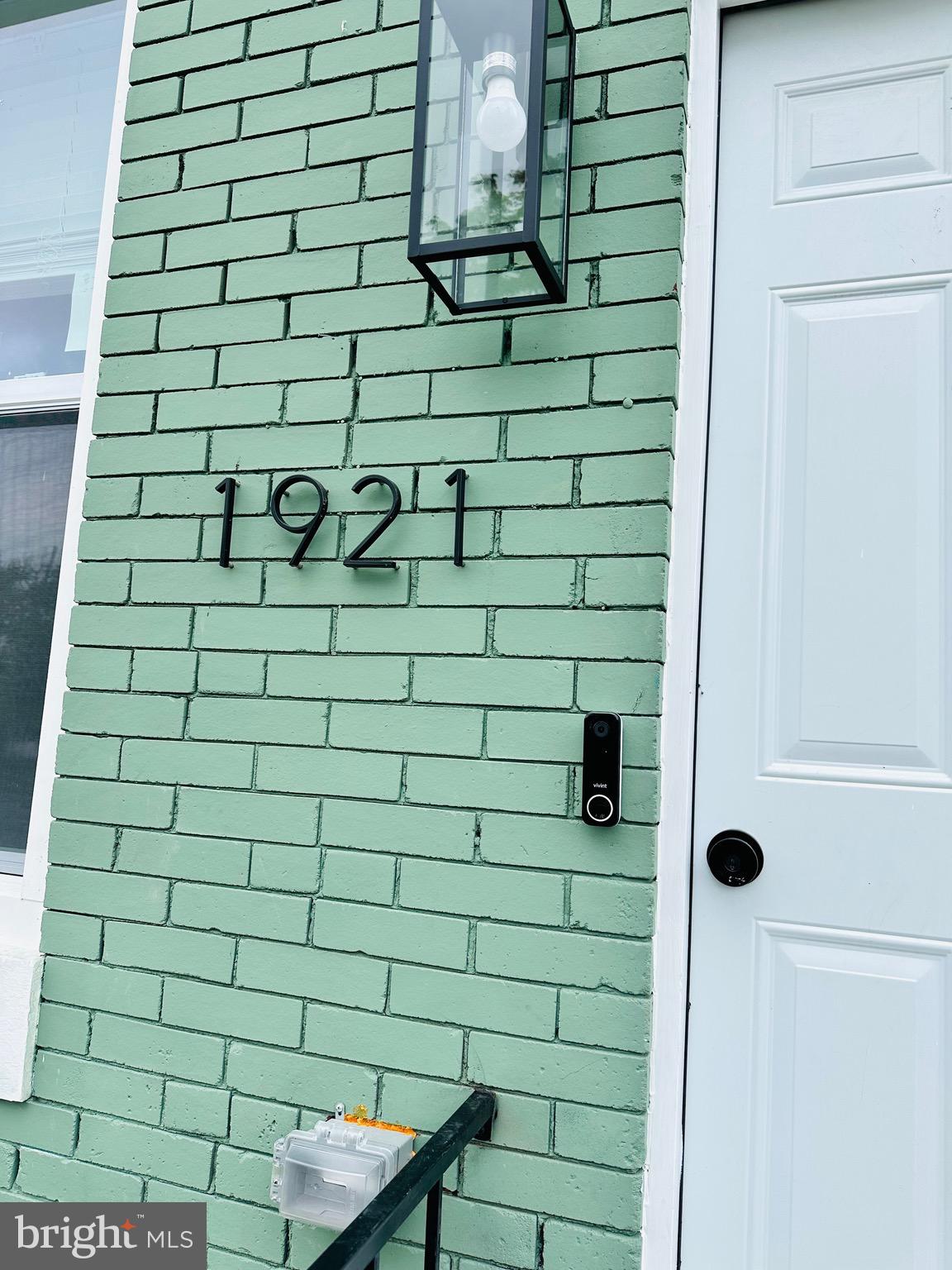 Another Baltimore gem! This beautifully renovated 2-bedroom, 2.5-bathroom home features modern upgrades throughout and is currently tenant-occupied at $1,400/month, making it a fantastic investment opportunity.
Recent updates include stainless steel appliances, new flooring, fresh paint, and a newly installed backyard fence. With stylish modern finishes, this home is move-in ready.
Come see it for yourself—you won’t be disappointed! Thank you for showing.