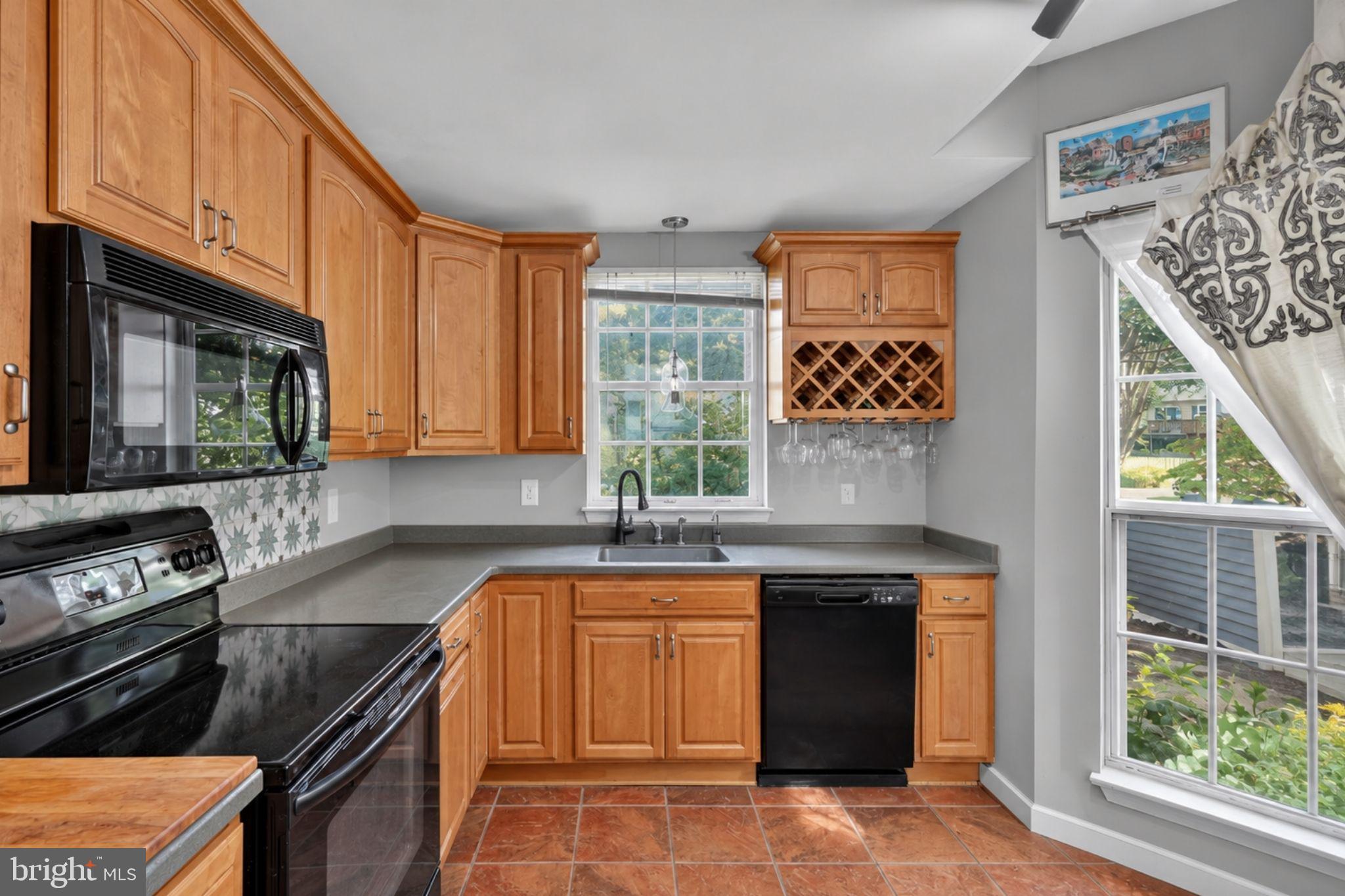 907 WINDWHISPER LANE