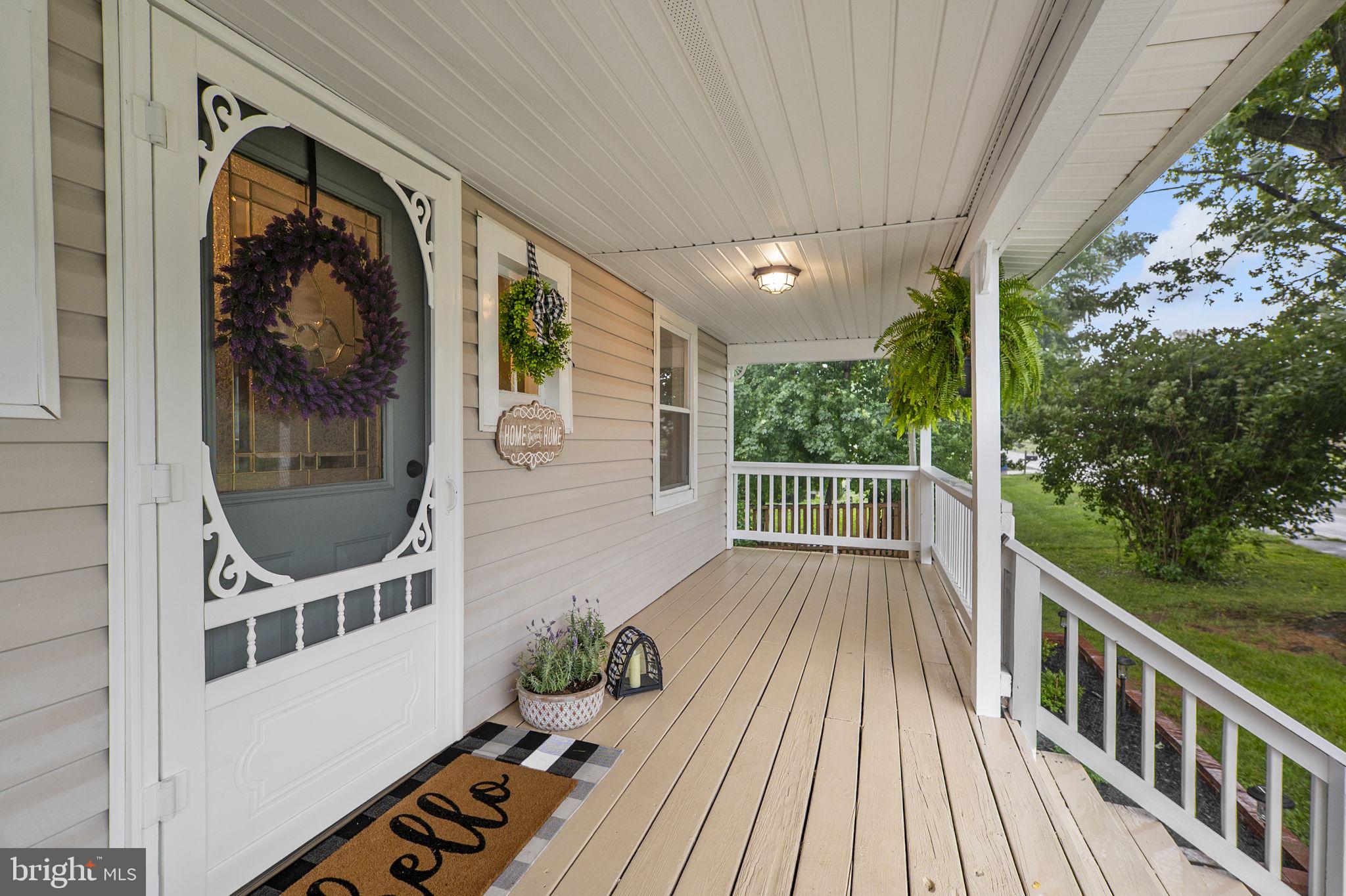 33 BOND AVENUE