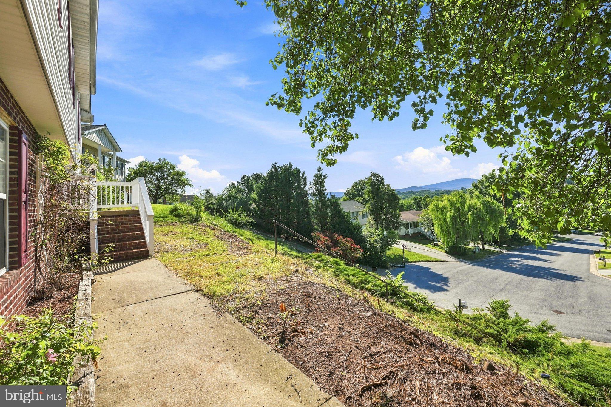 1183 RIVER BEND COURT