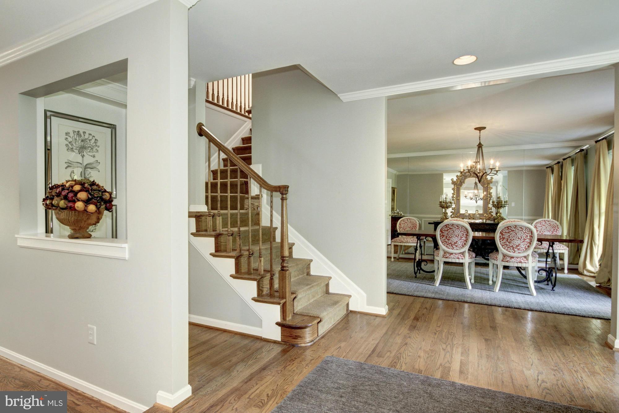 POTOMAC OUTSIDE - Residential