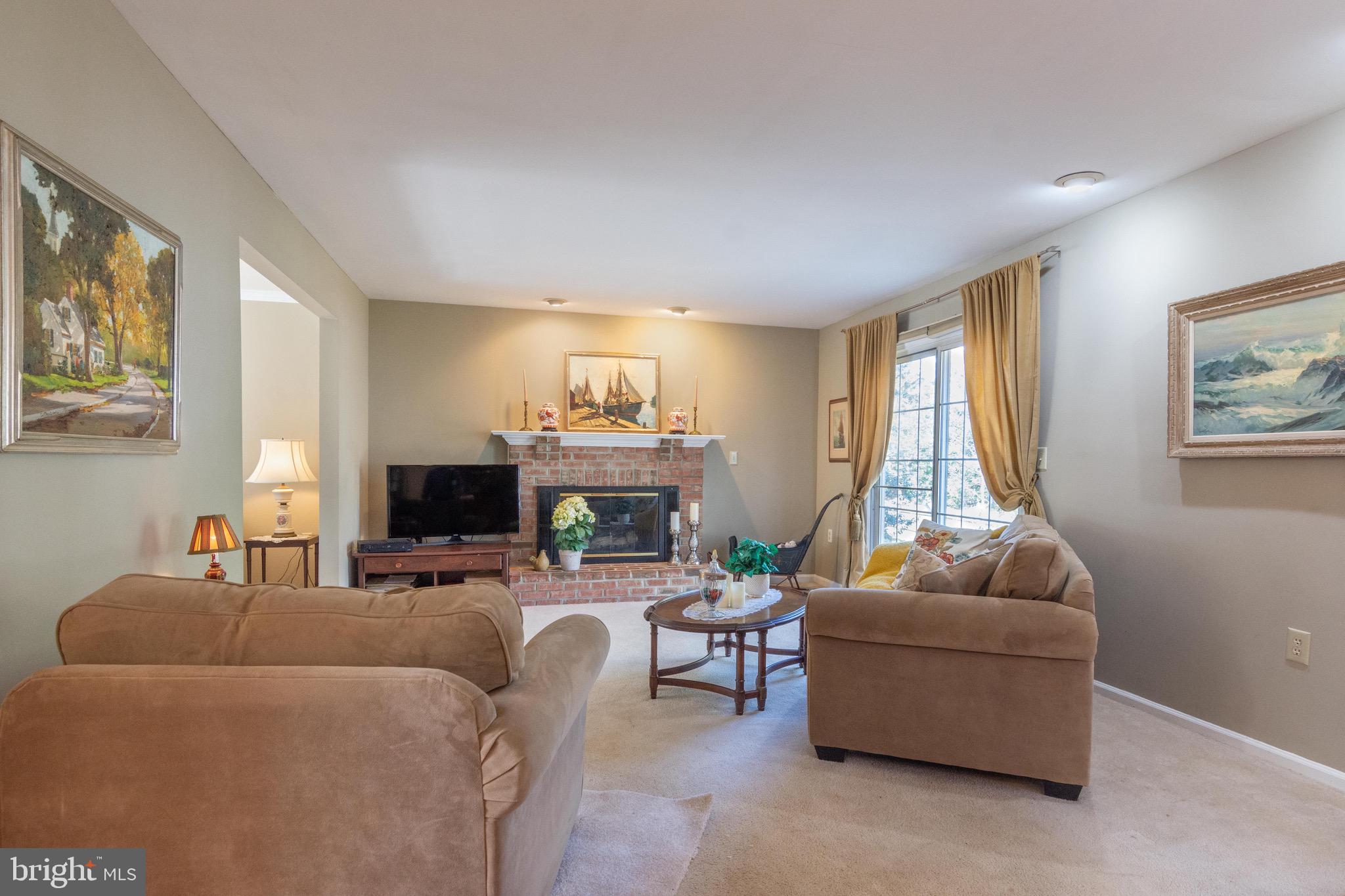 CROFTON VILLAGE - Residential