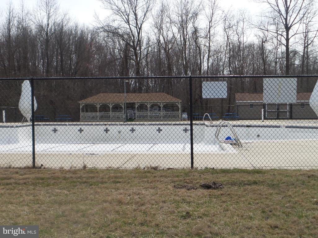 CROFTON VILLAGE - Residential