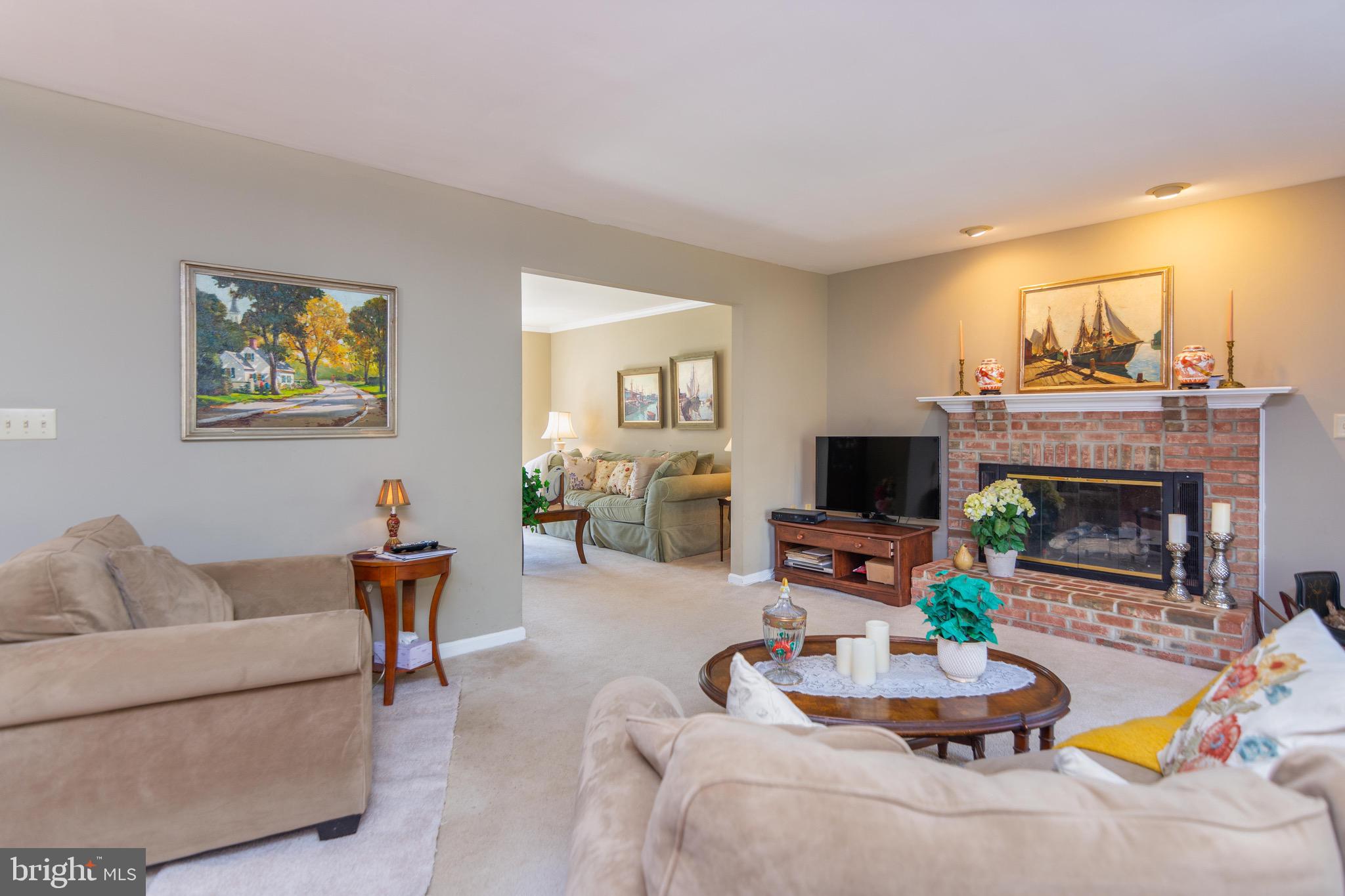 CROFTON VILLAGE - Residential