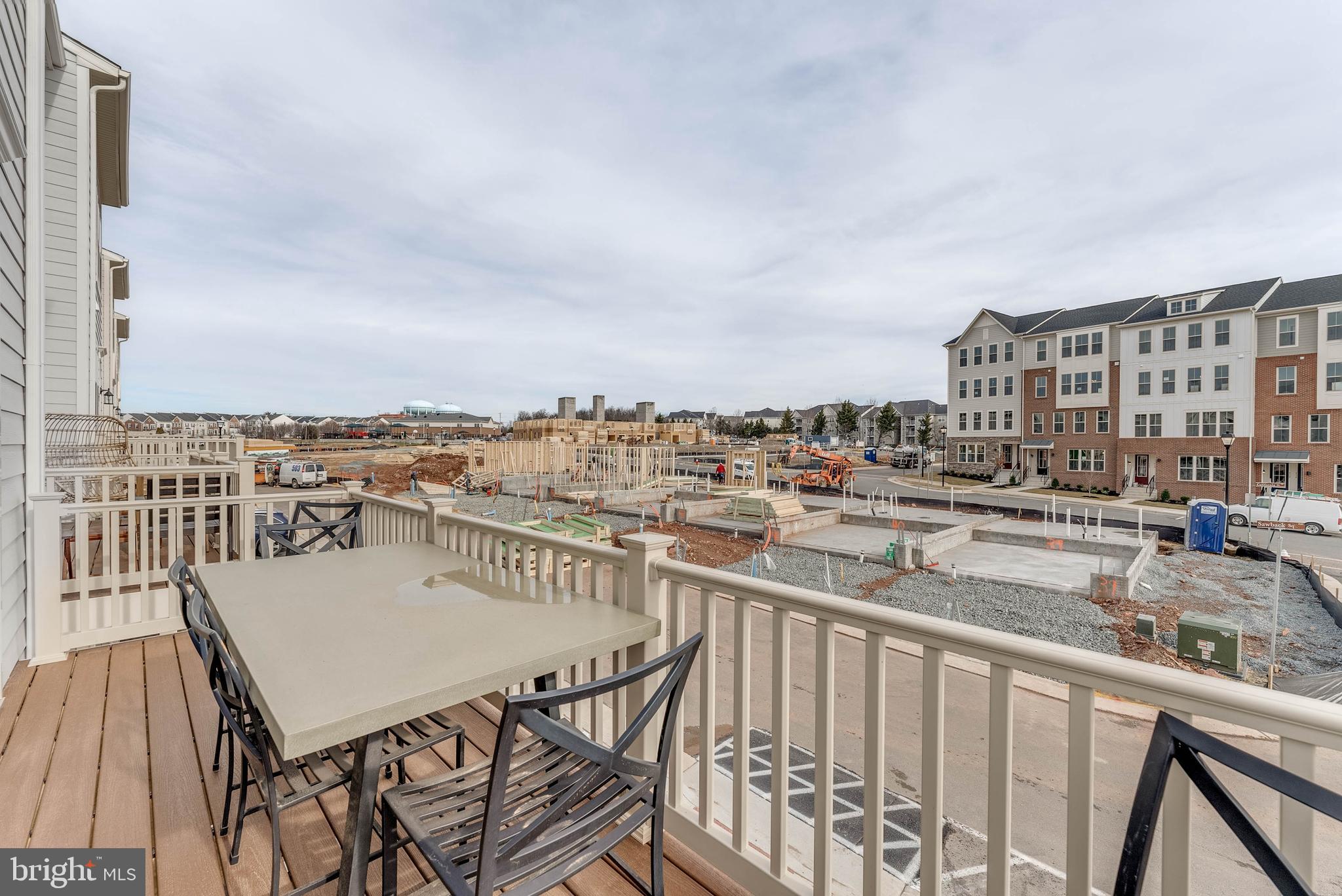 POTOMAC STATION MARKETPLACE - Residential