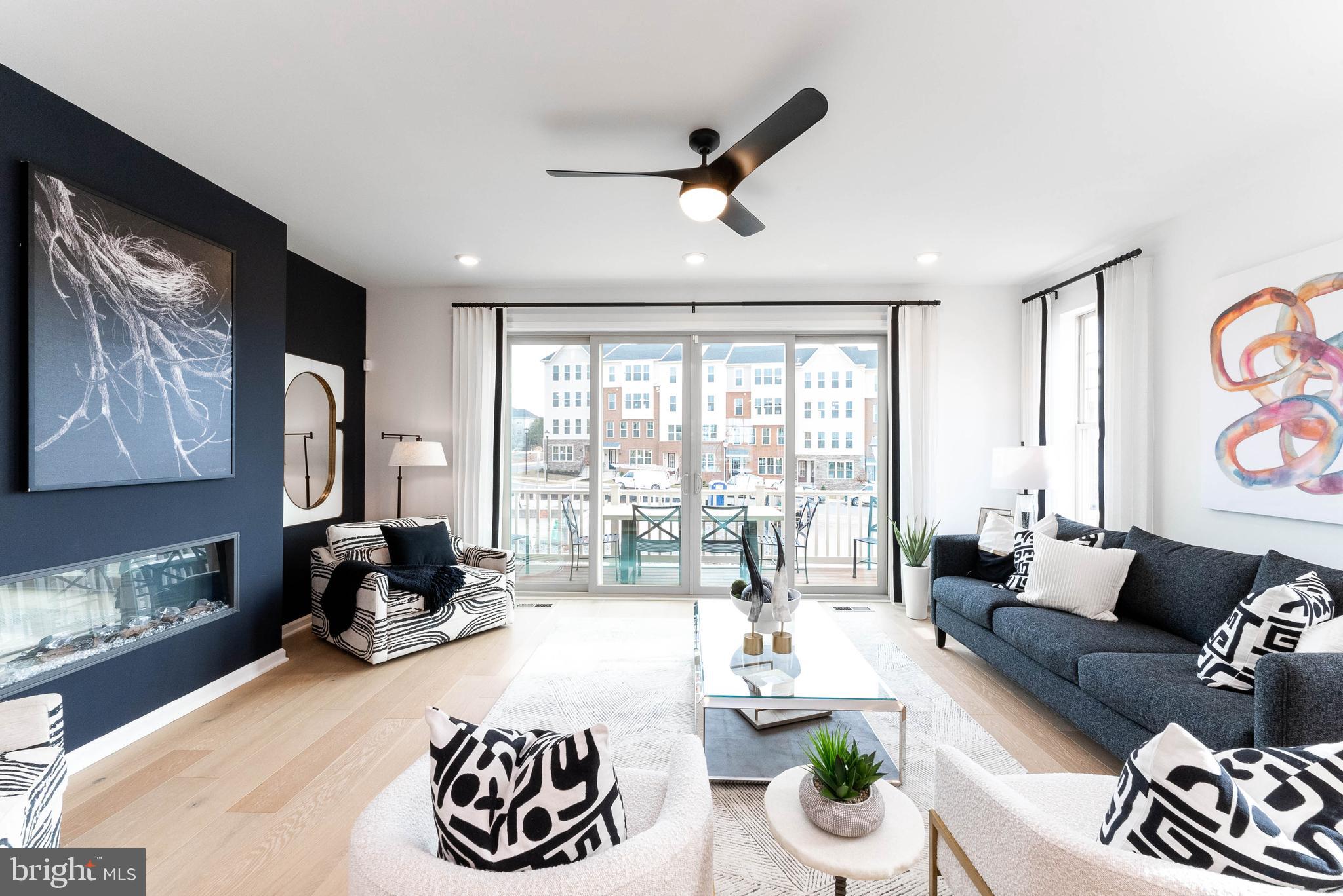 POTOMAC STATION MARKETPLACE - Residential