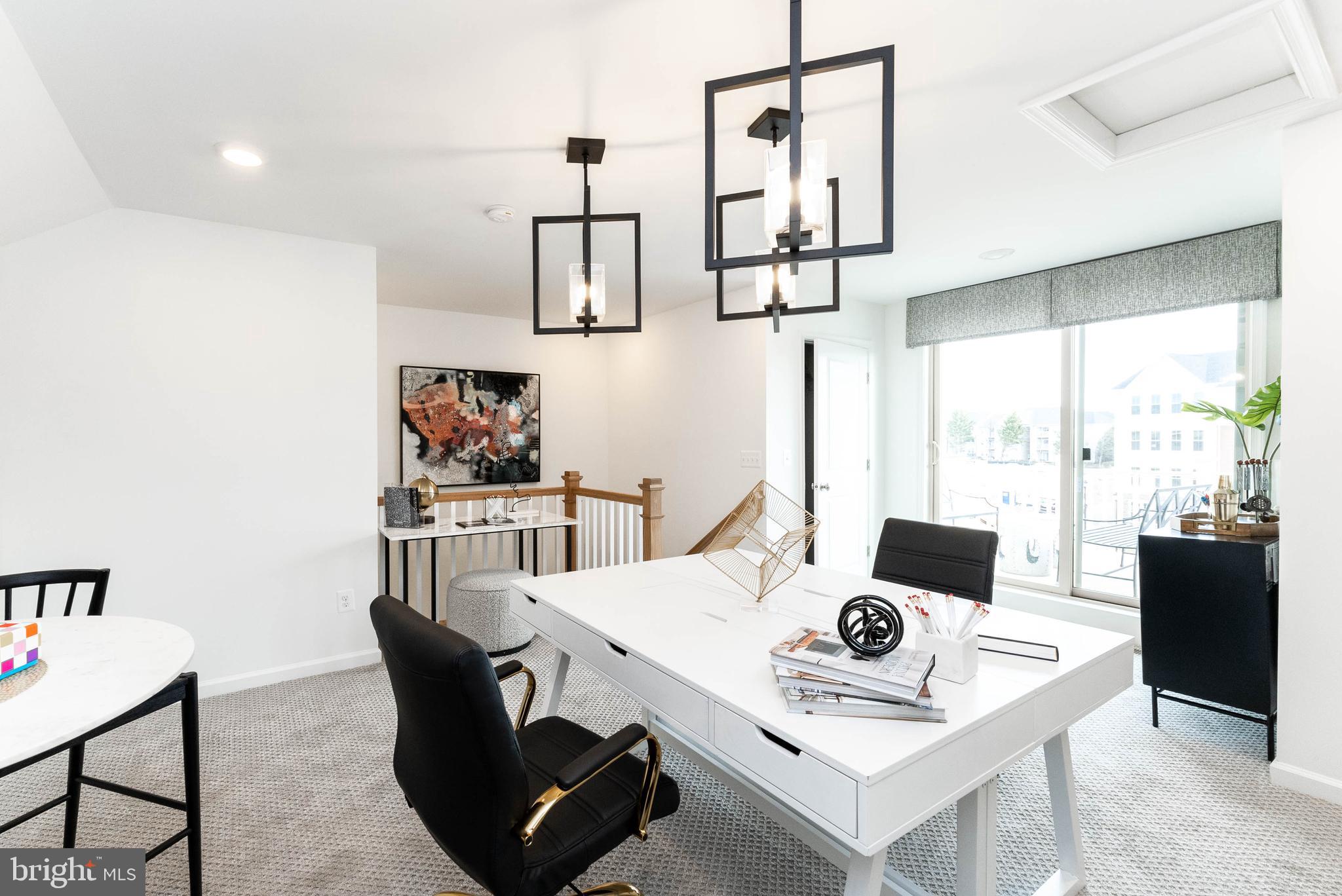 POTOMAC STATION MARKETPLACE - Residential