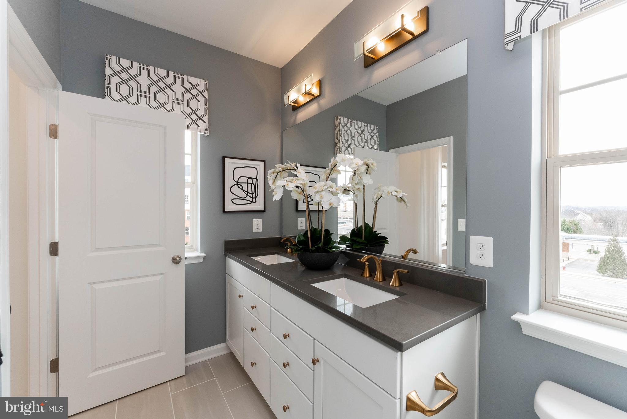 POTOMAC STATION MARKETPLACE - Residential