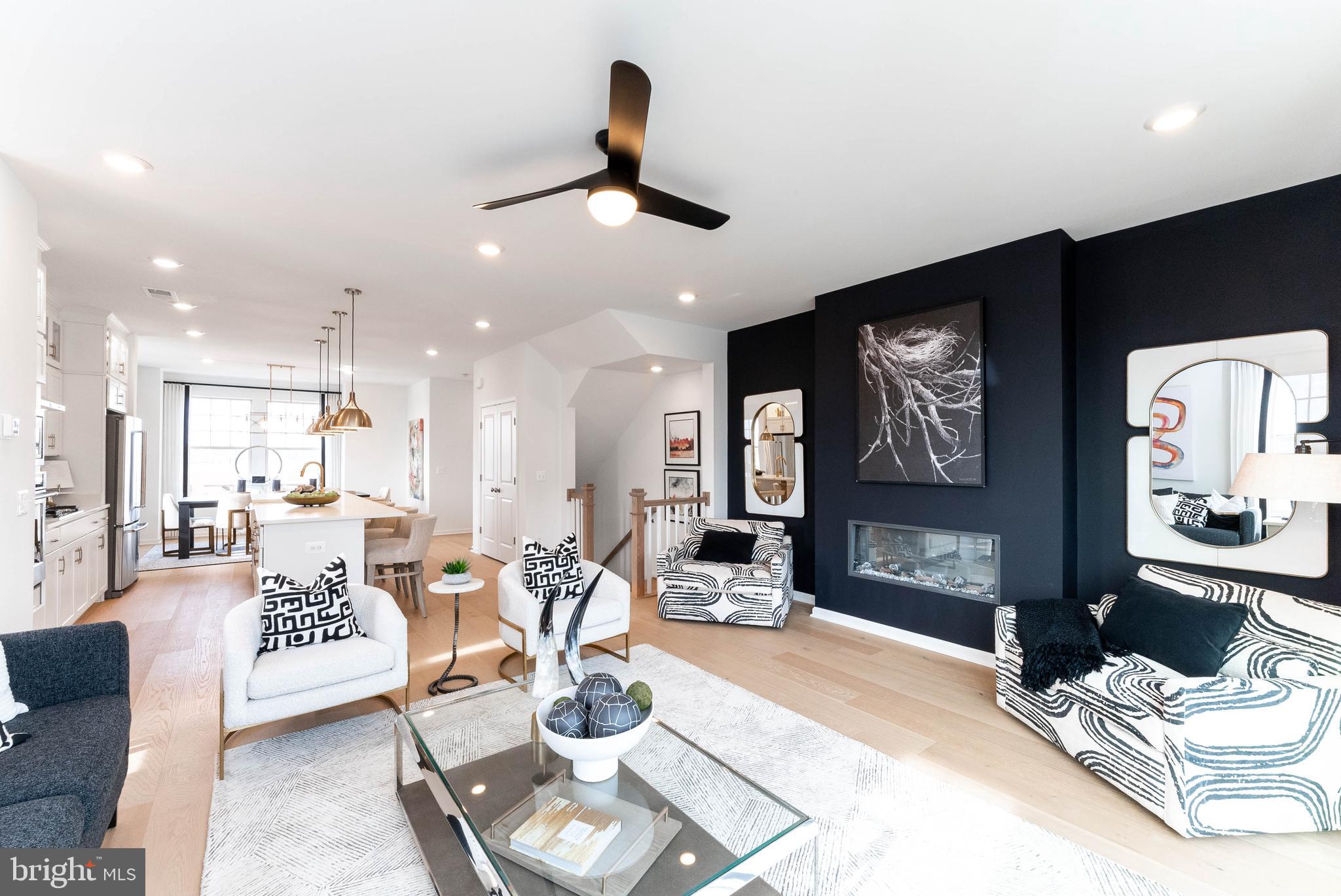 POTOMAC STATION MARKETPLACE - Residential