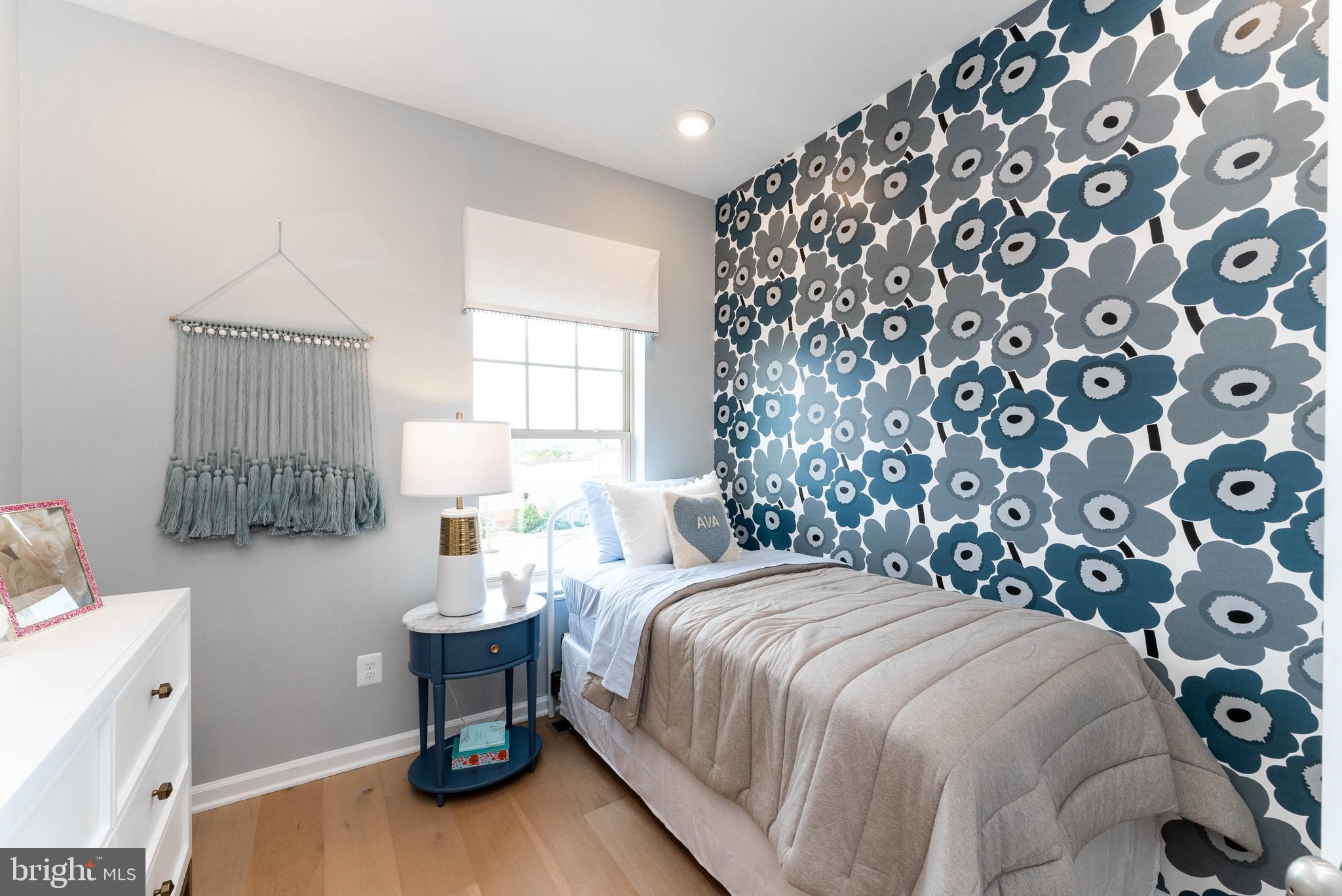 POTOMAC STATION MARKETPLACE - Residential