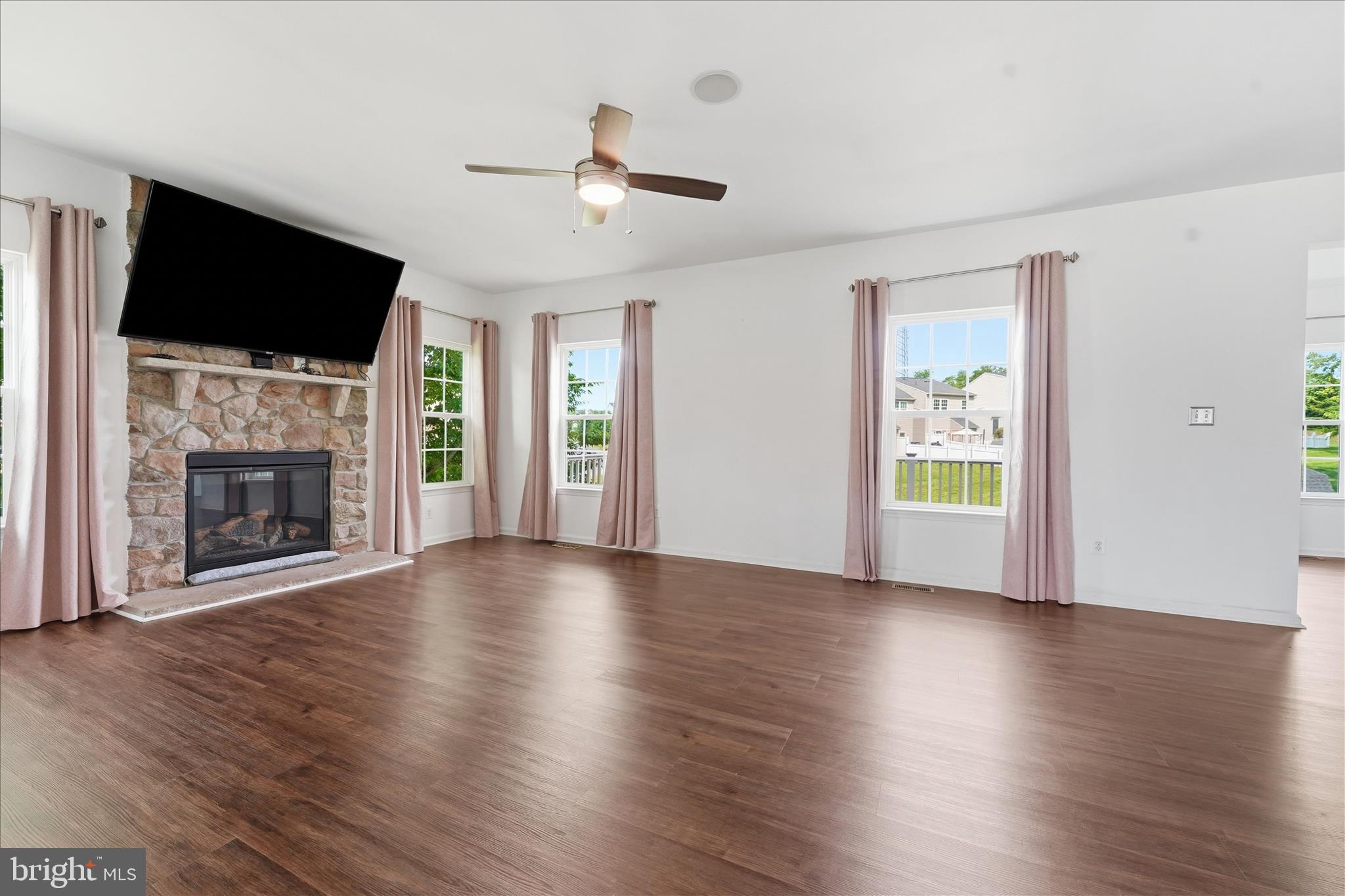 21 WHIRLPOOL WAY
