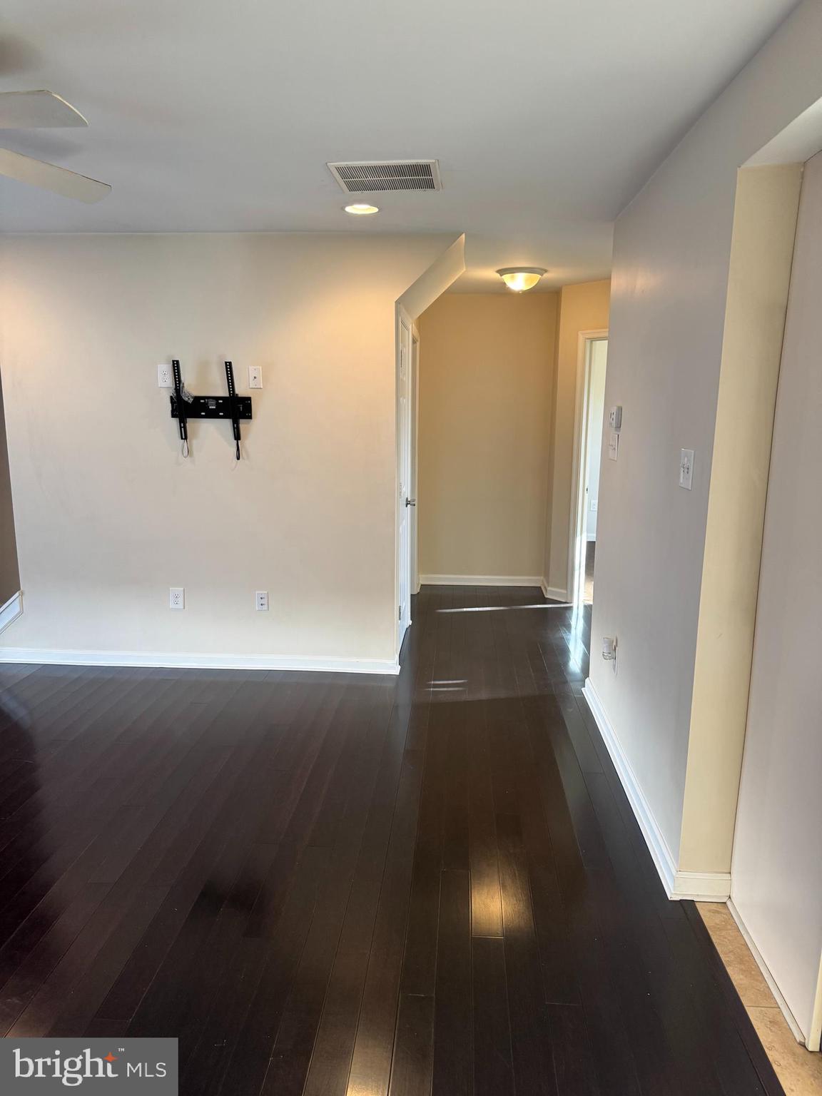 RED CEDAR HILL - Residential