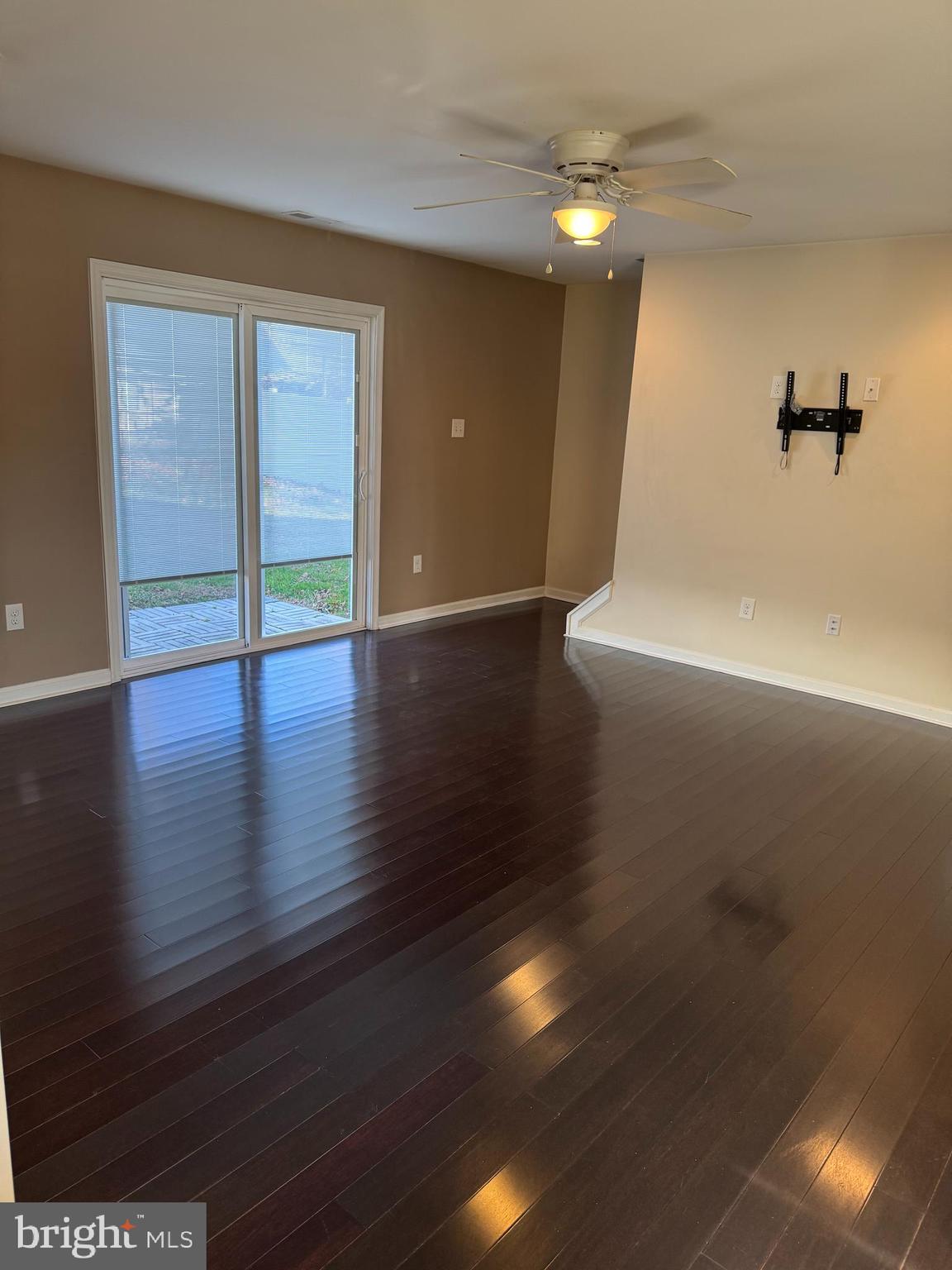 RED CEDAR HILL - Residential