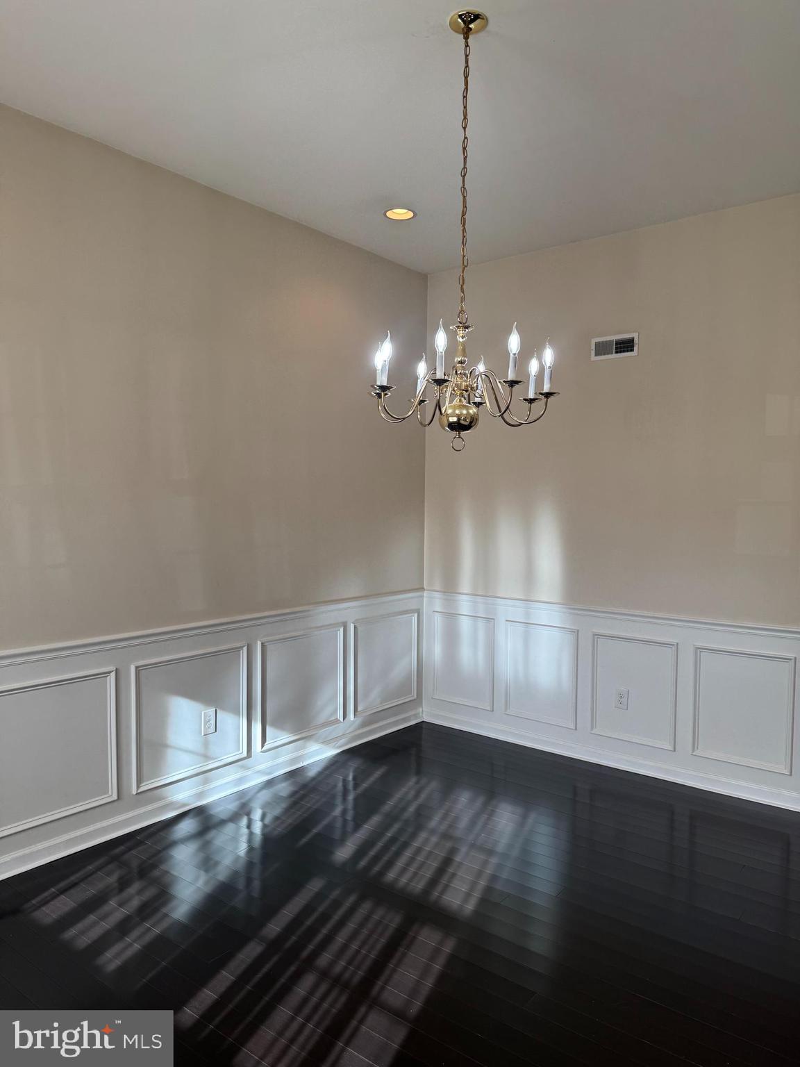 RED CEDAR HILL - Residential