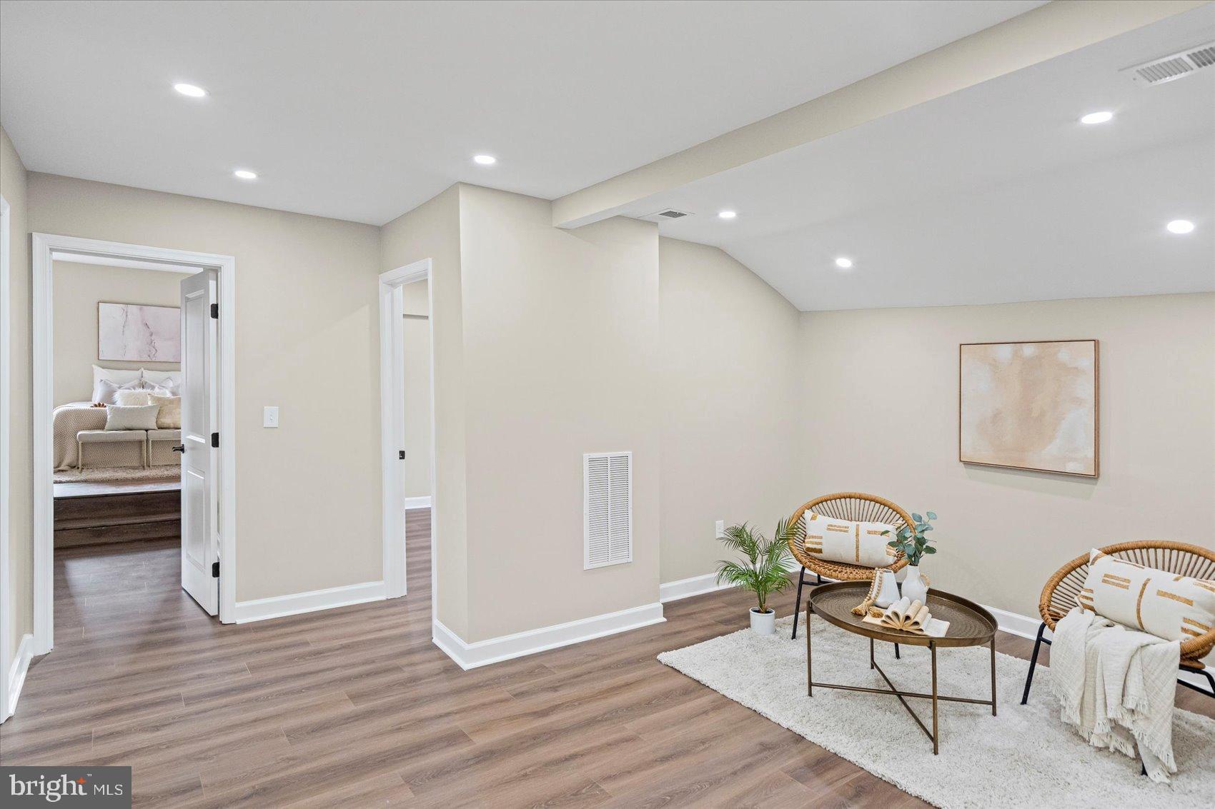 PARKVILLE - Residential