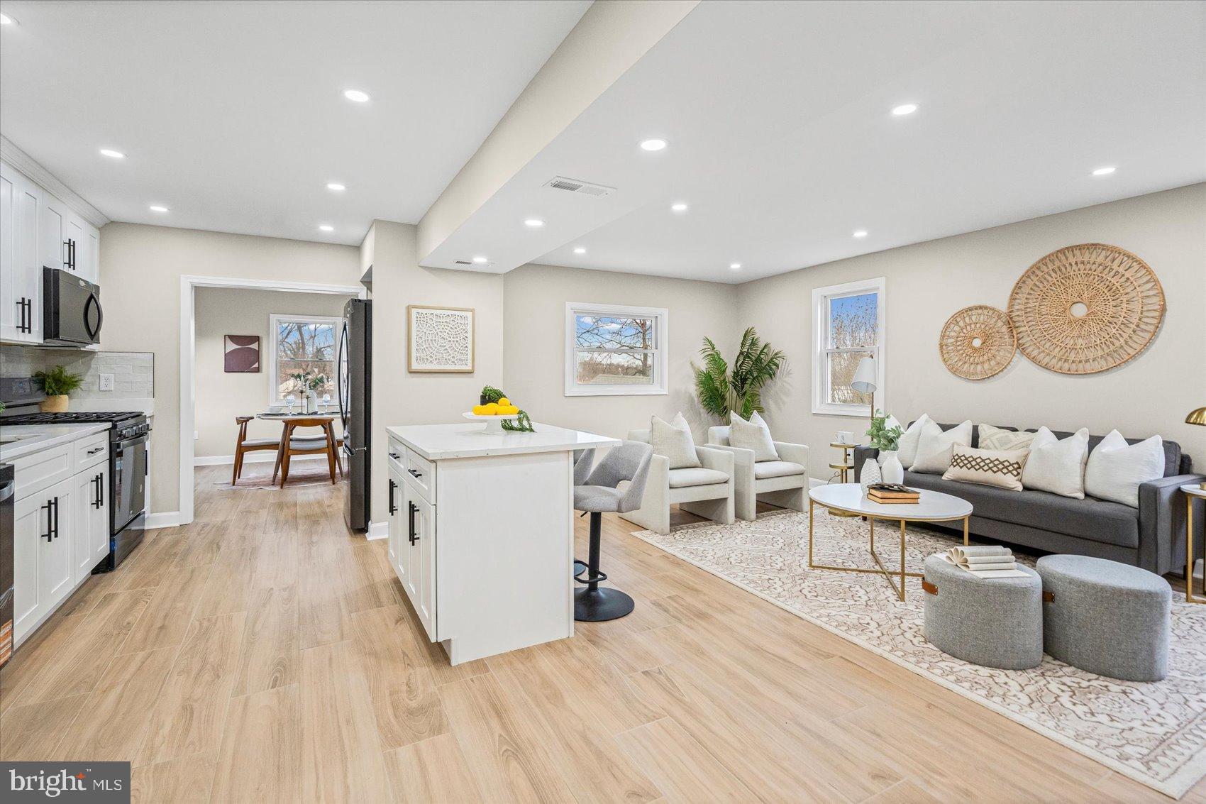 3016 MORELAND AVENUE