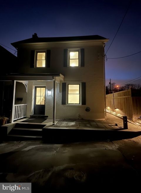 58 GRANTS ALLEY LAMBERTVILLE NJ 08530