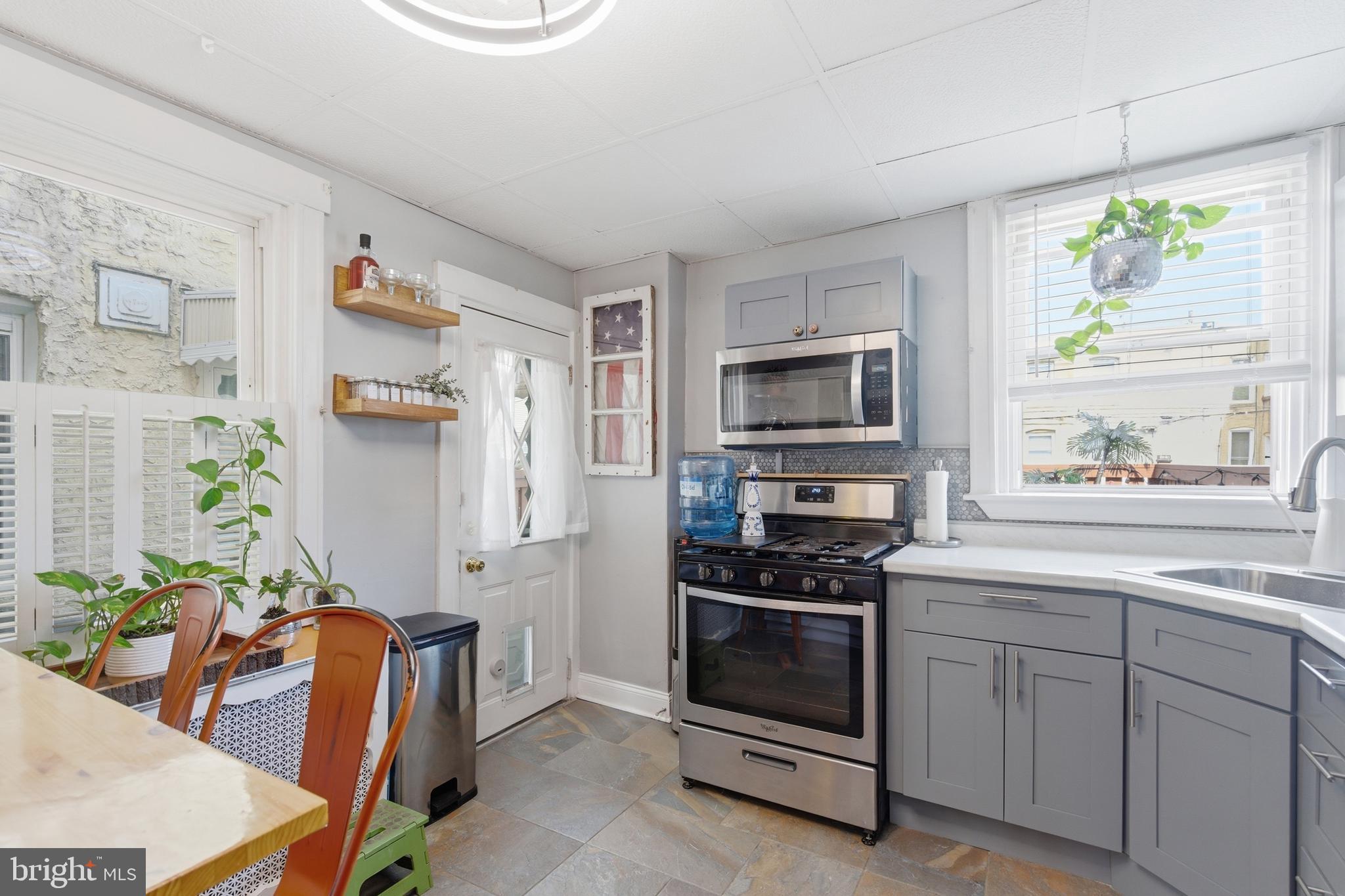 BRIDESBURG - Residential