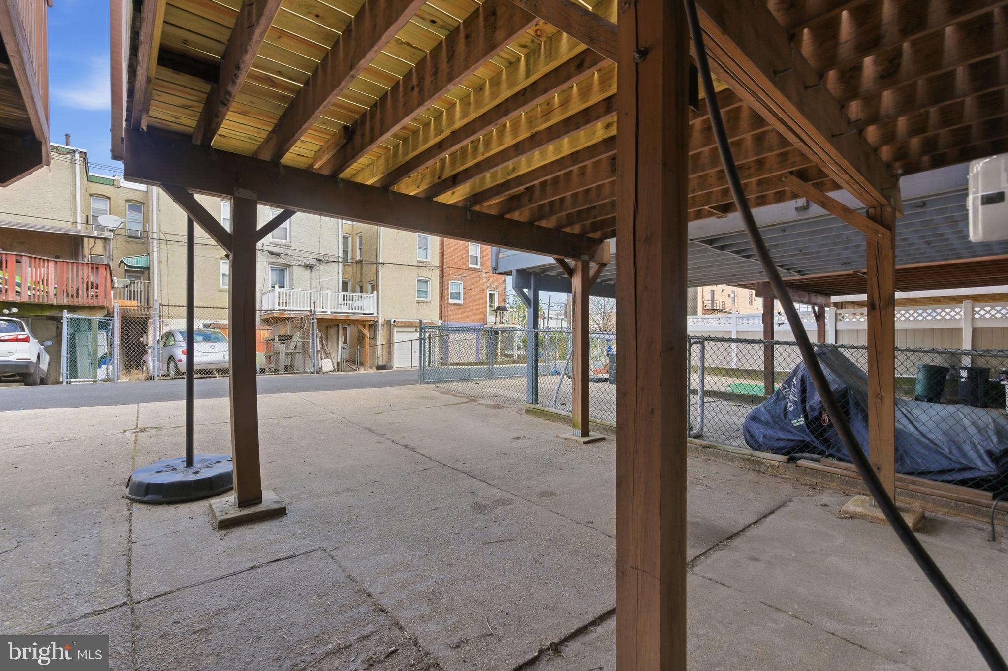 BRIDESBURG - Residential