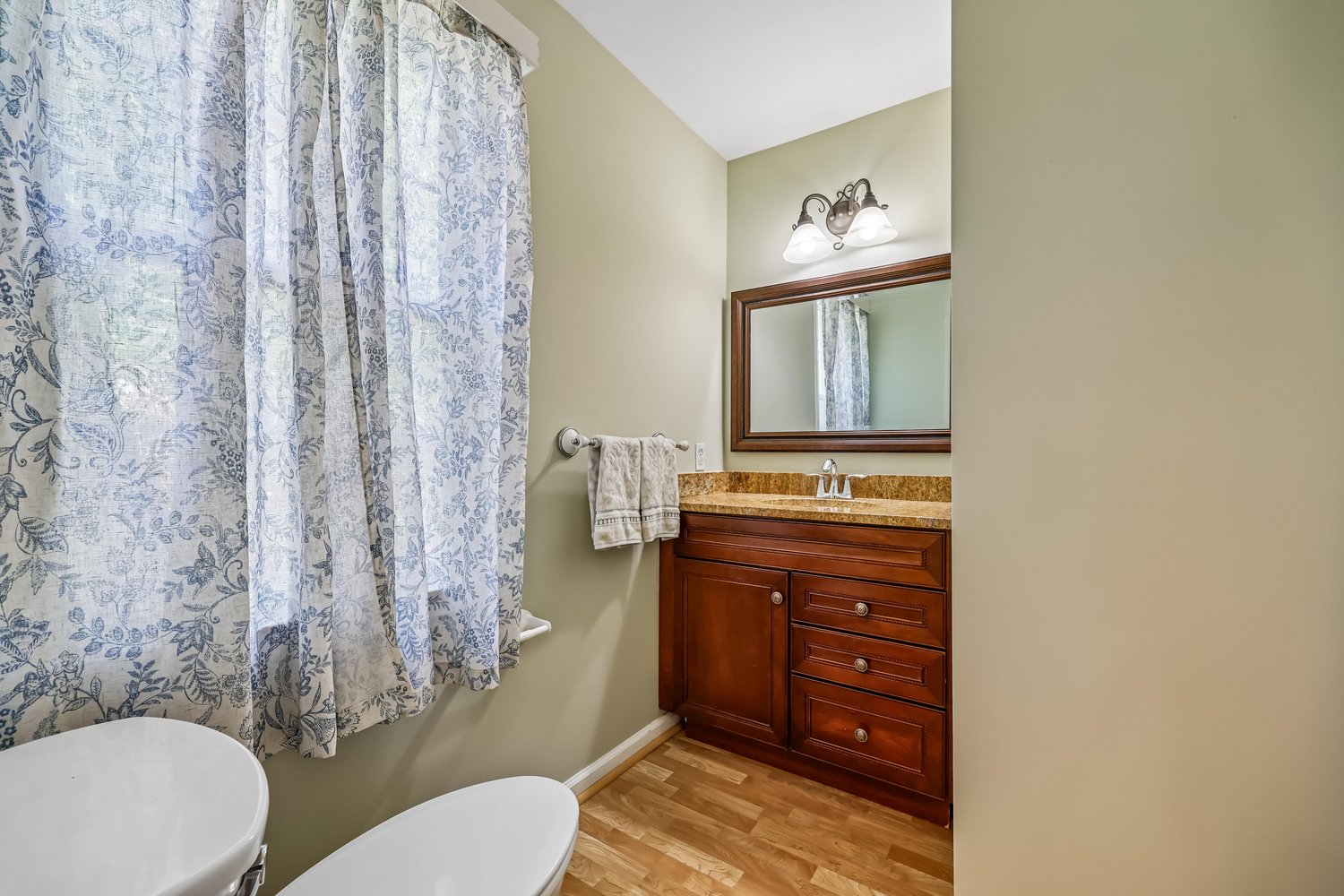 HIGHLANDS OF OLNEY - Residential