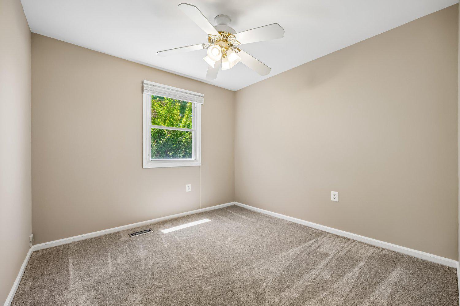 HIGHLANDS OF OLNEY - Residential