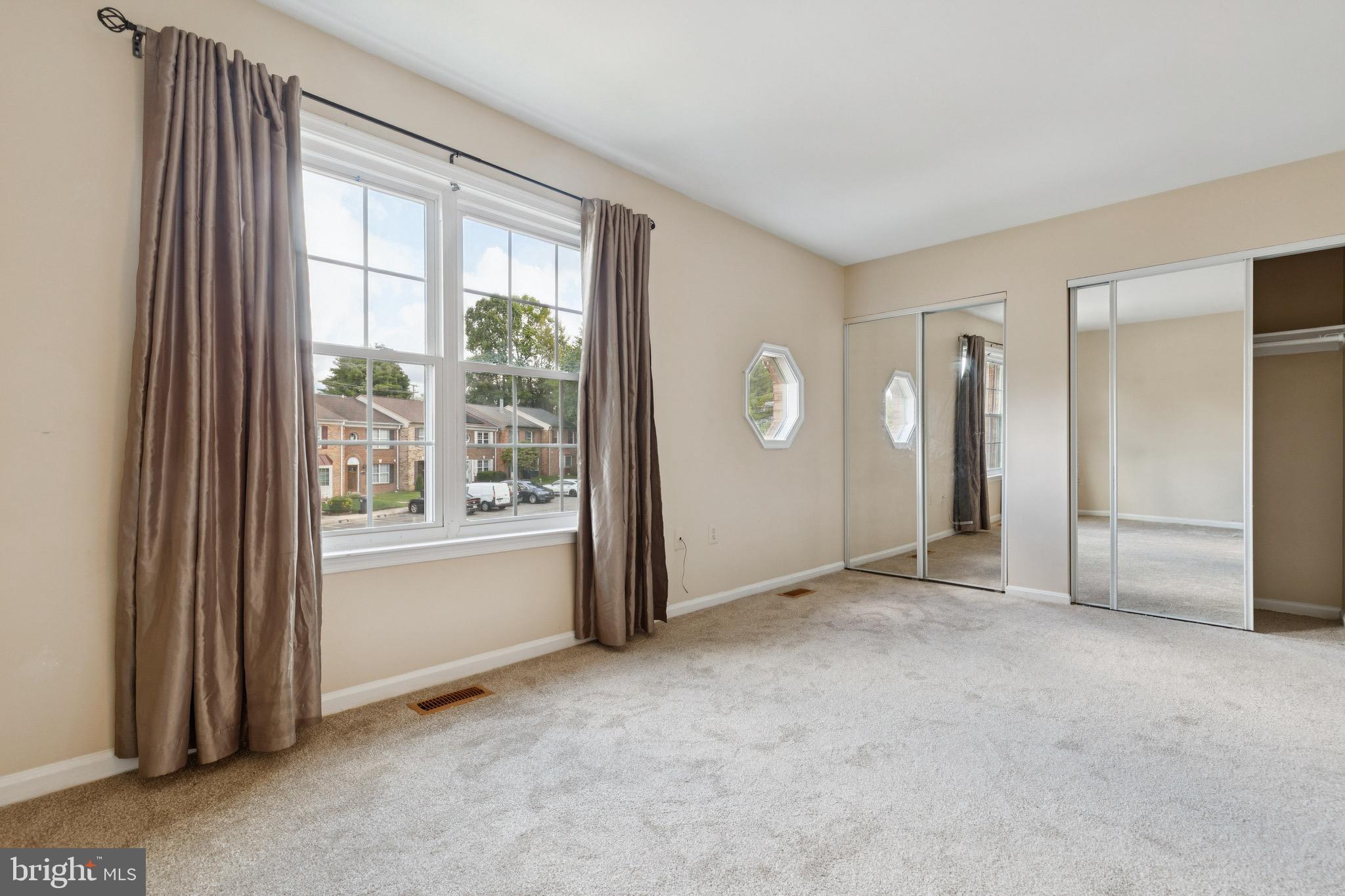 ROLLINGWOOD VILLAGE - Residential Lease