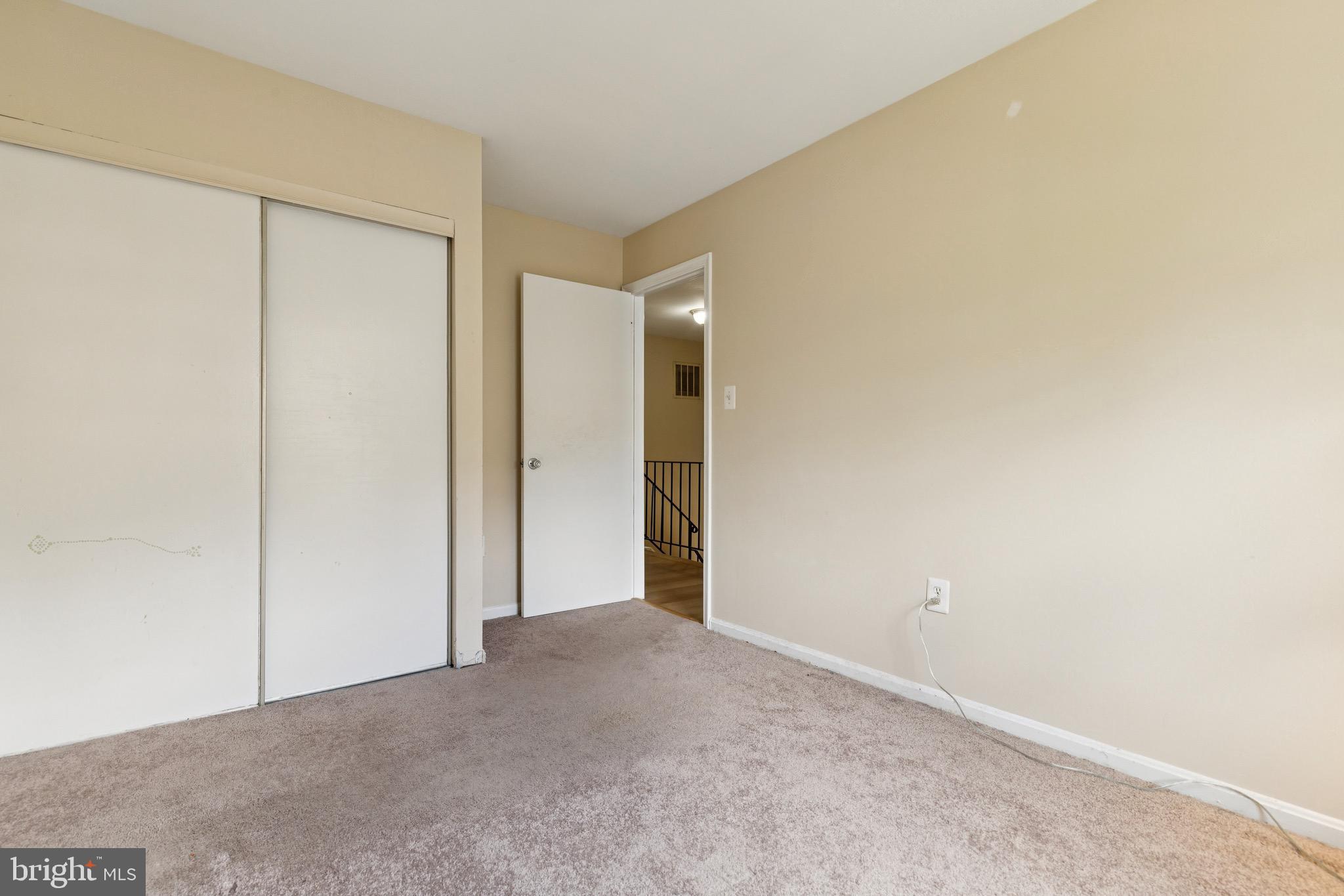 ROLLINGWOOD VILLAGE - Residential Lease