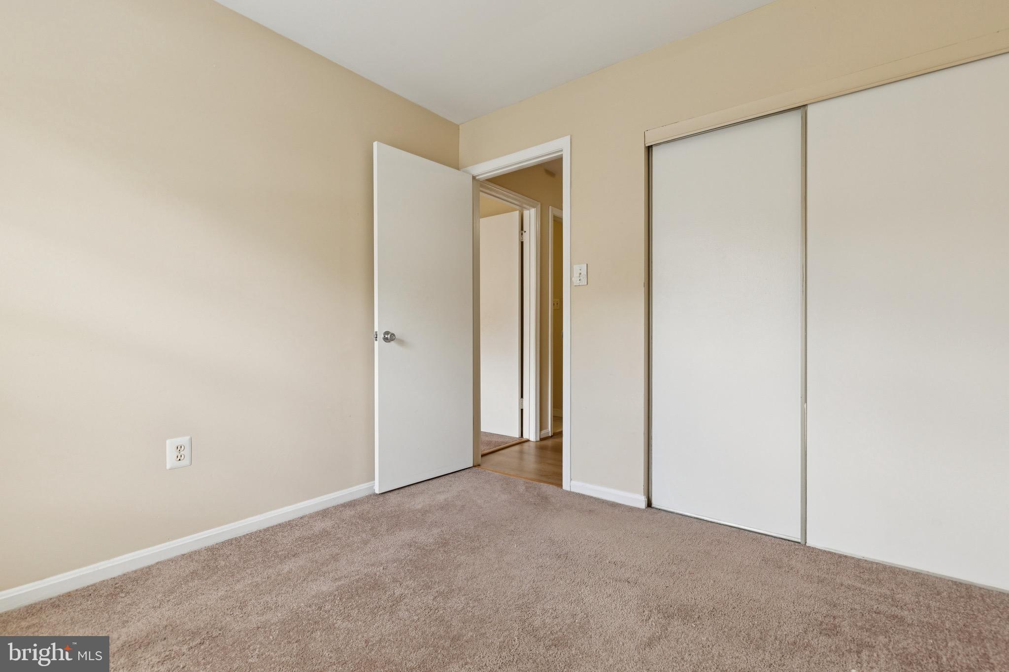 ROLLINGWOOD VILLAGE - Residential Lease