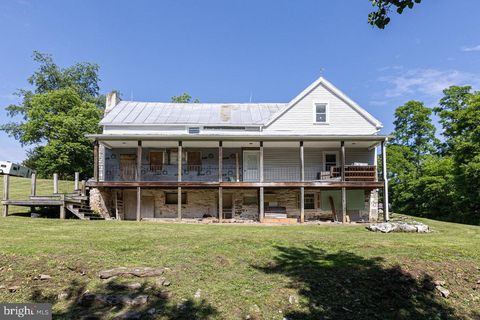 Homes For Sale - 13573 Cooley Spring Ln Ln<br/> BROADWAY, VA 22815