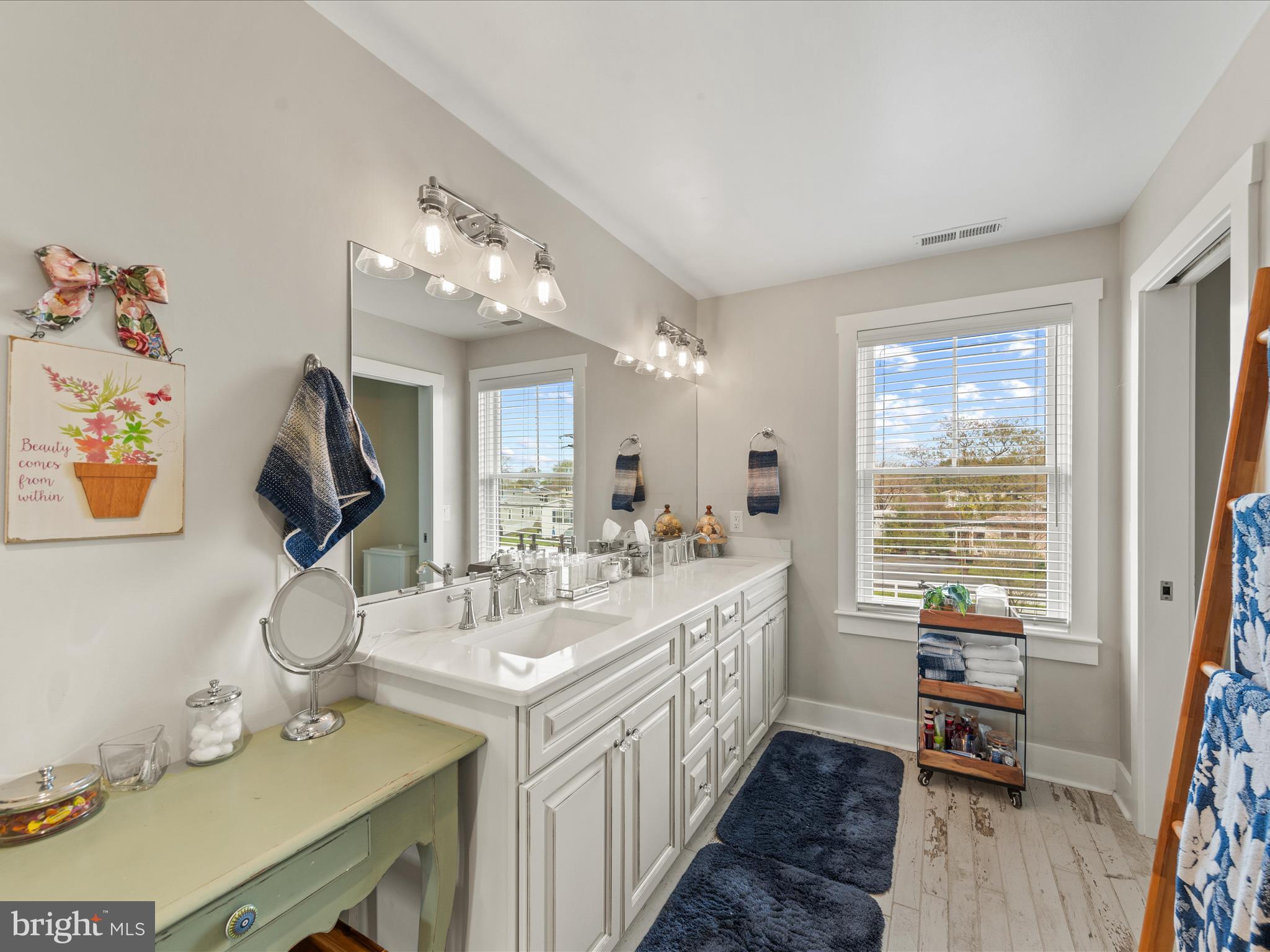 OLD LANDING - Residential