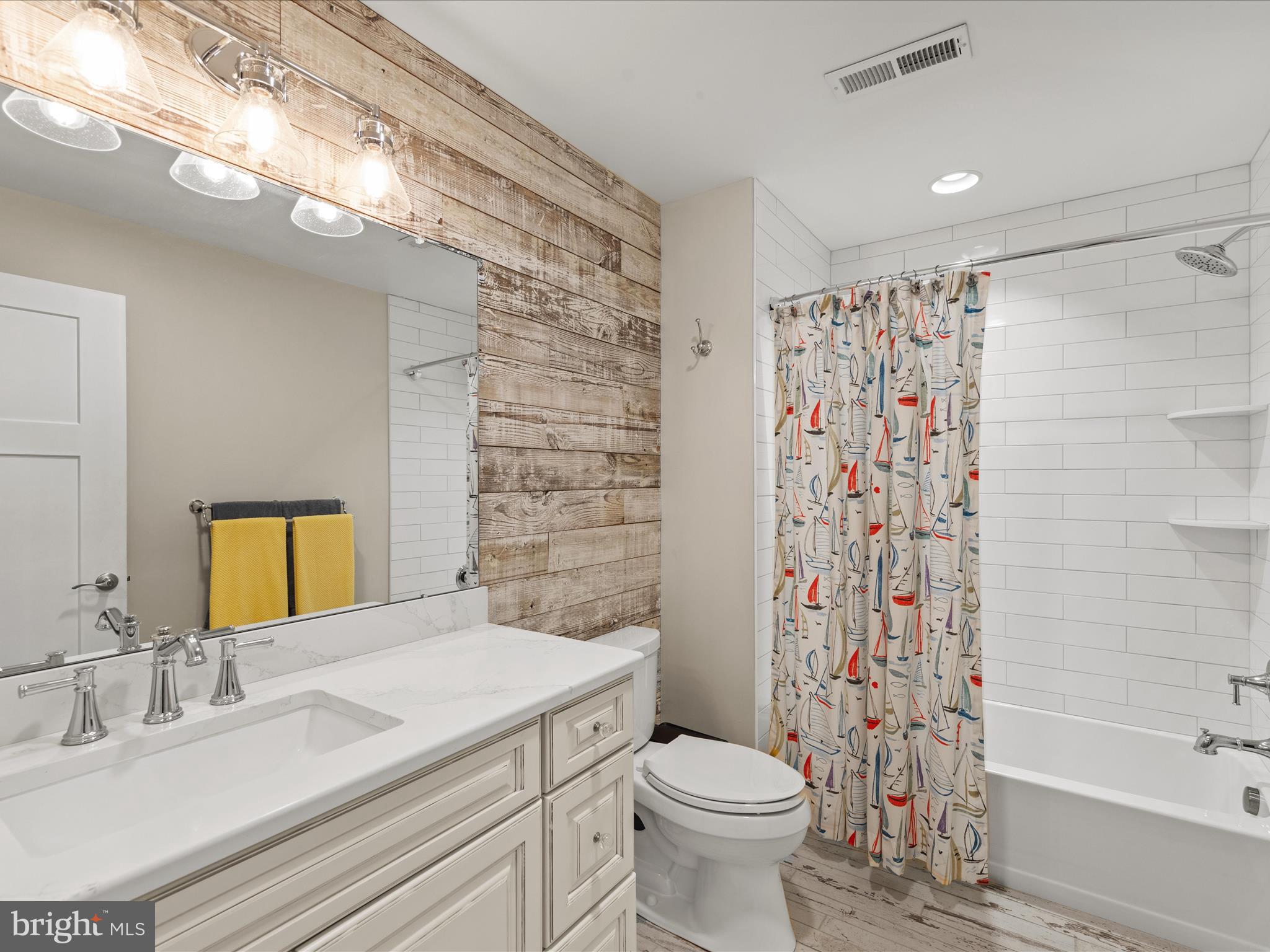 OLD LANDING - Residential