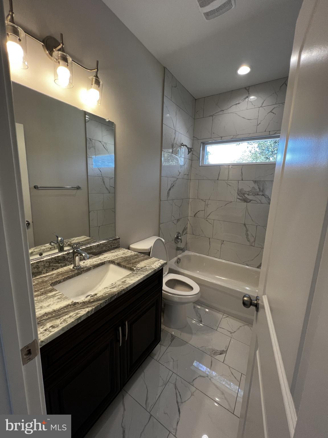 PBE DEER RUN - Residential Lease