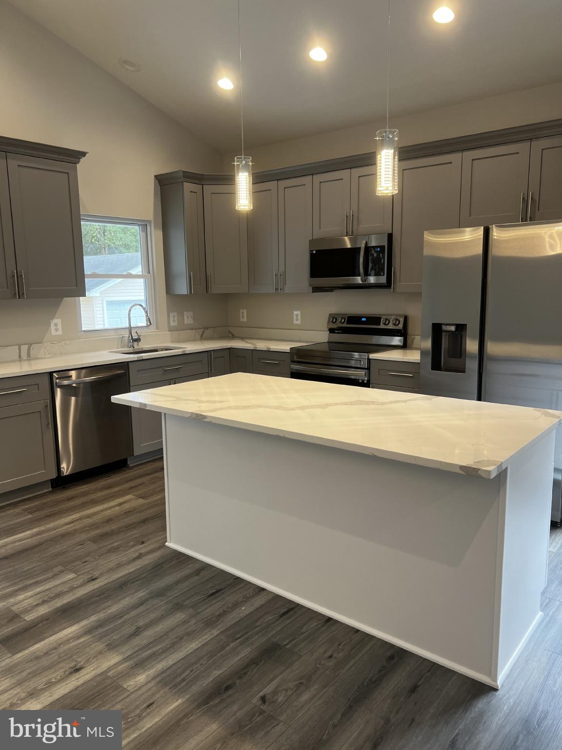 PBE DEER RUN - Residential Lease