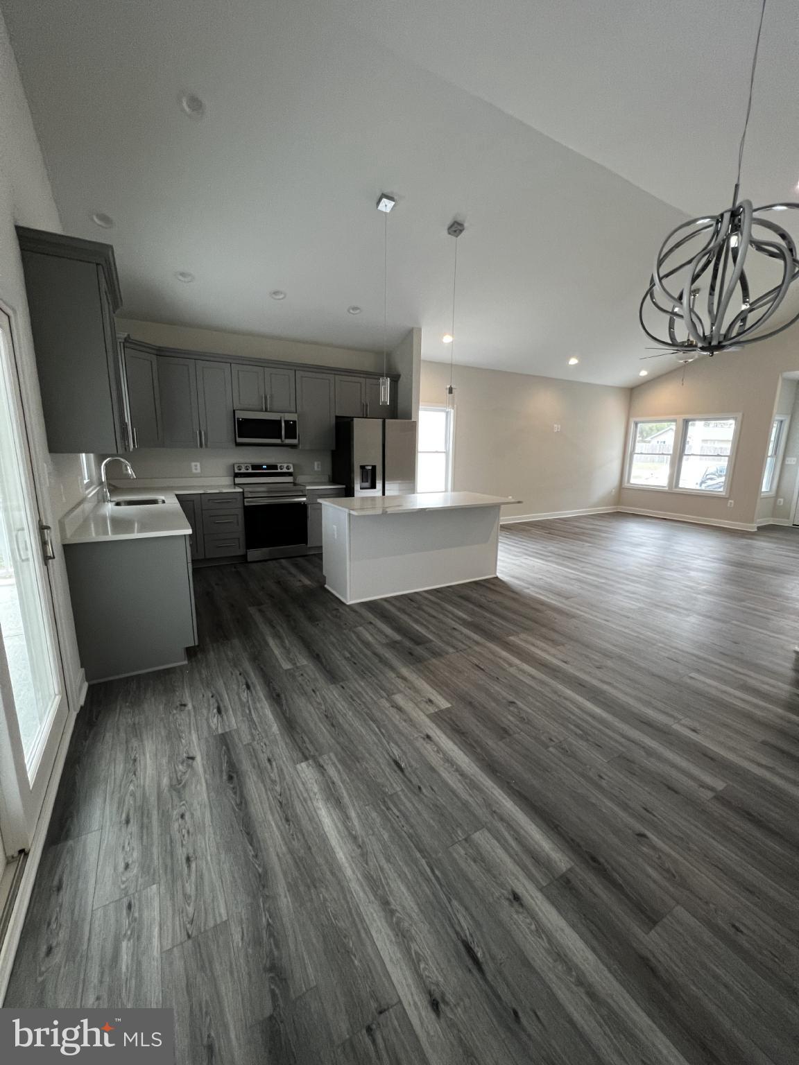 PBE DEER RUN - Residential Lease