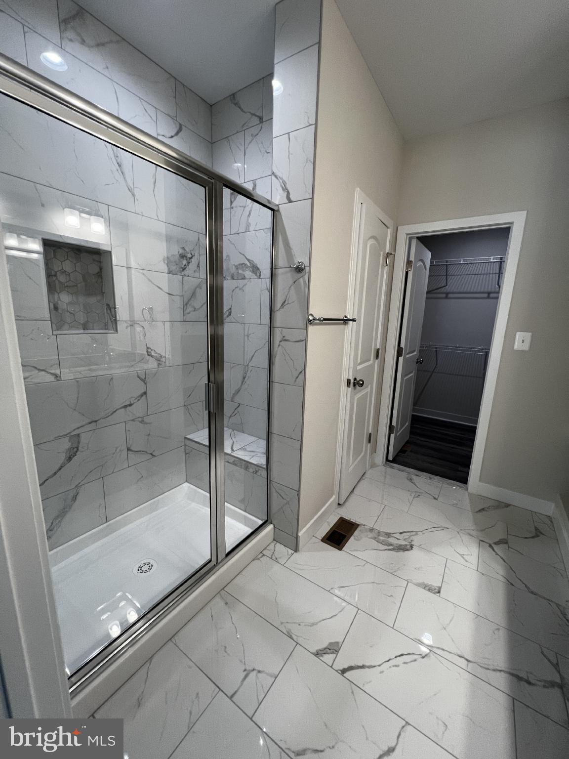 PBE DEER RUN - Residential Lease