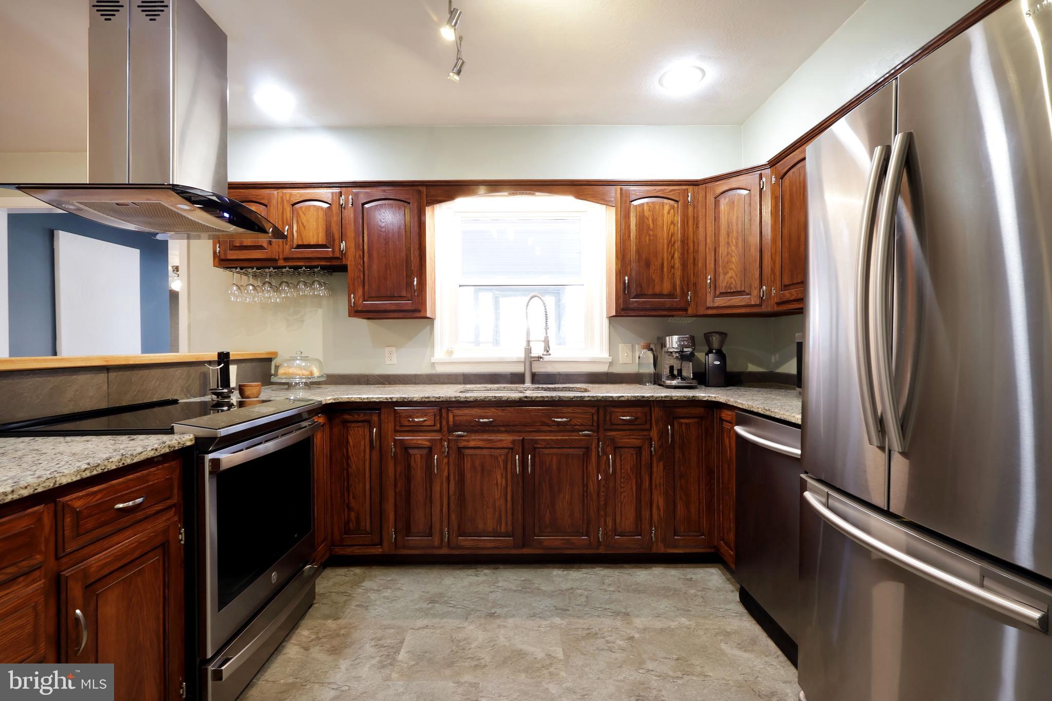 COLLEGE HEIGHTS - Residential