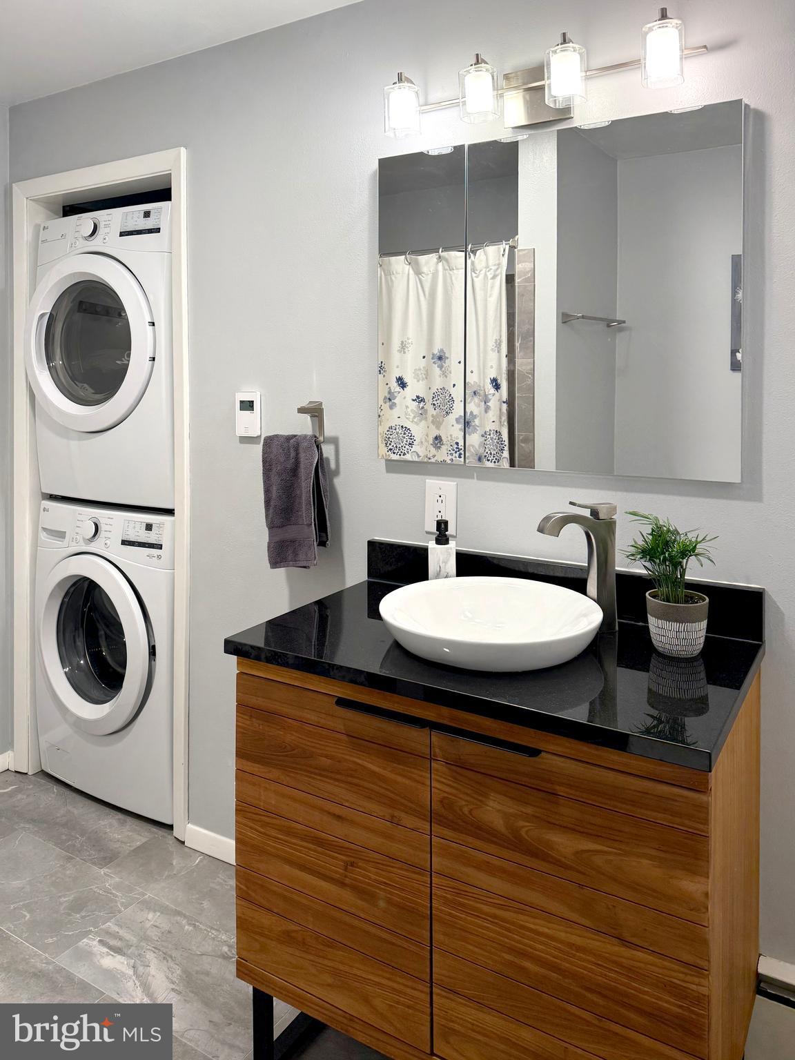 COLLEGE HEIGHTS - Residential