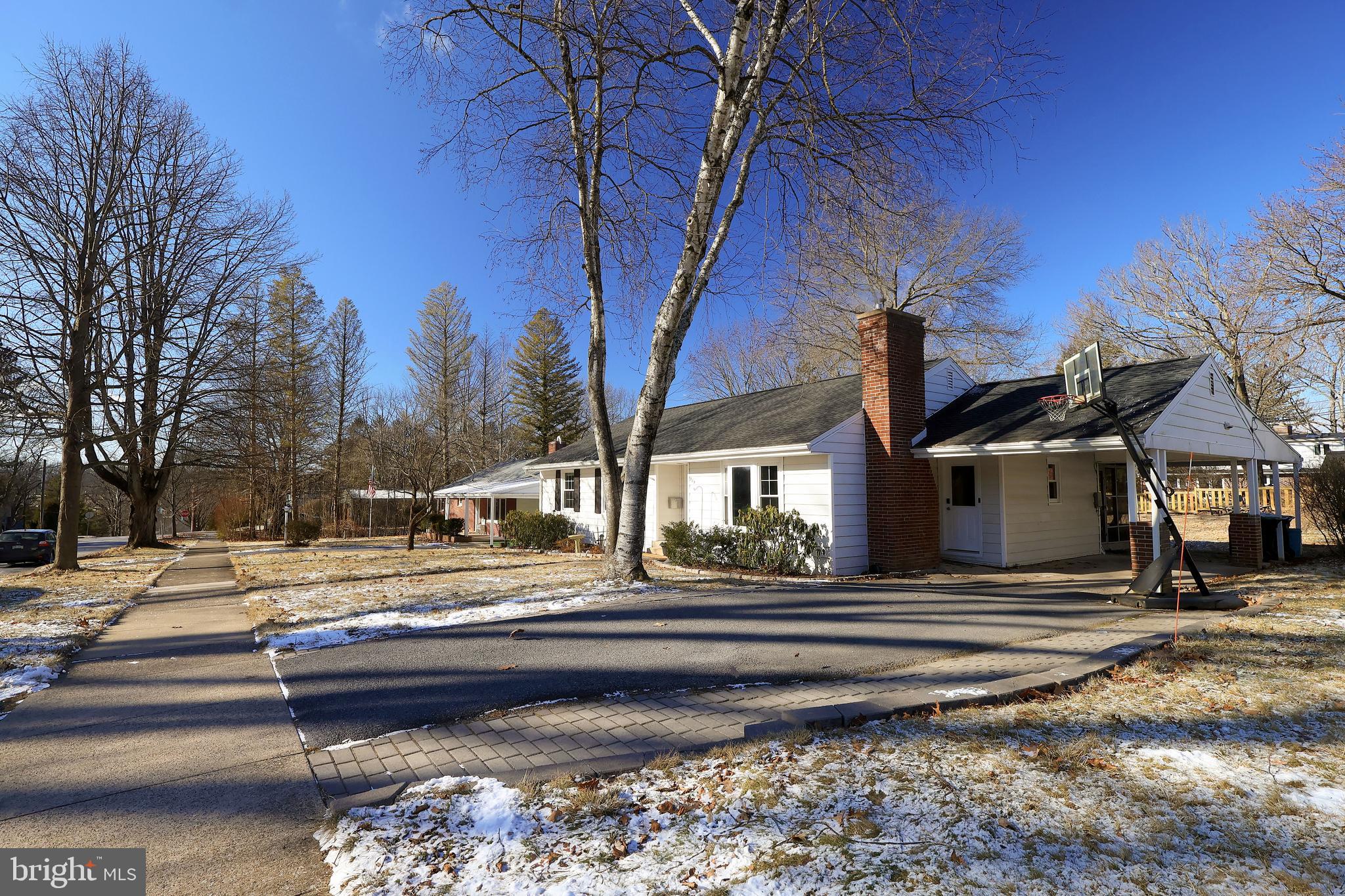 COLLEGE HEIGHTS - Residential