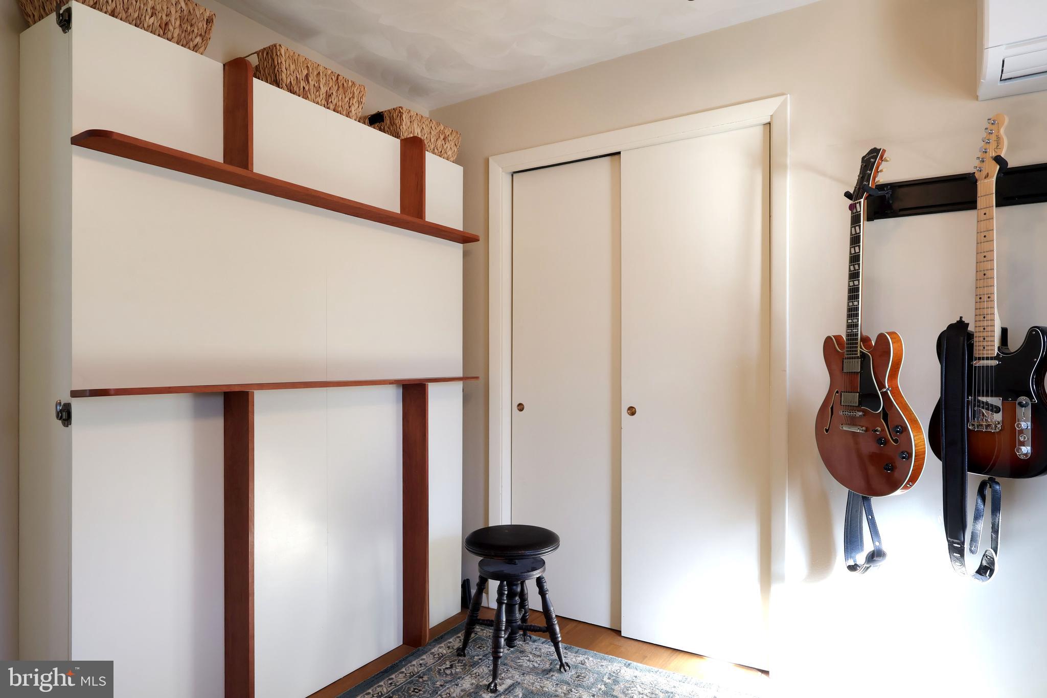 COLLEGE HEIGHTS - Residential