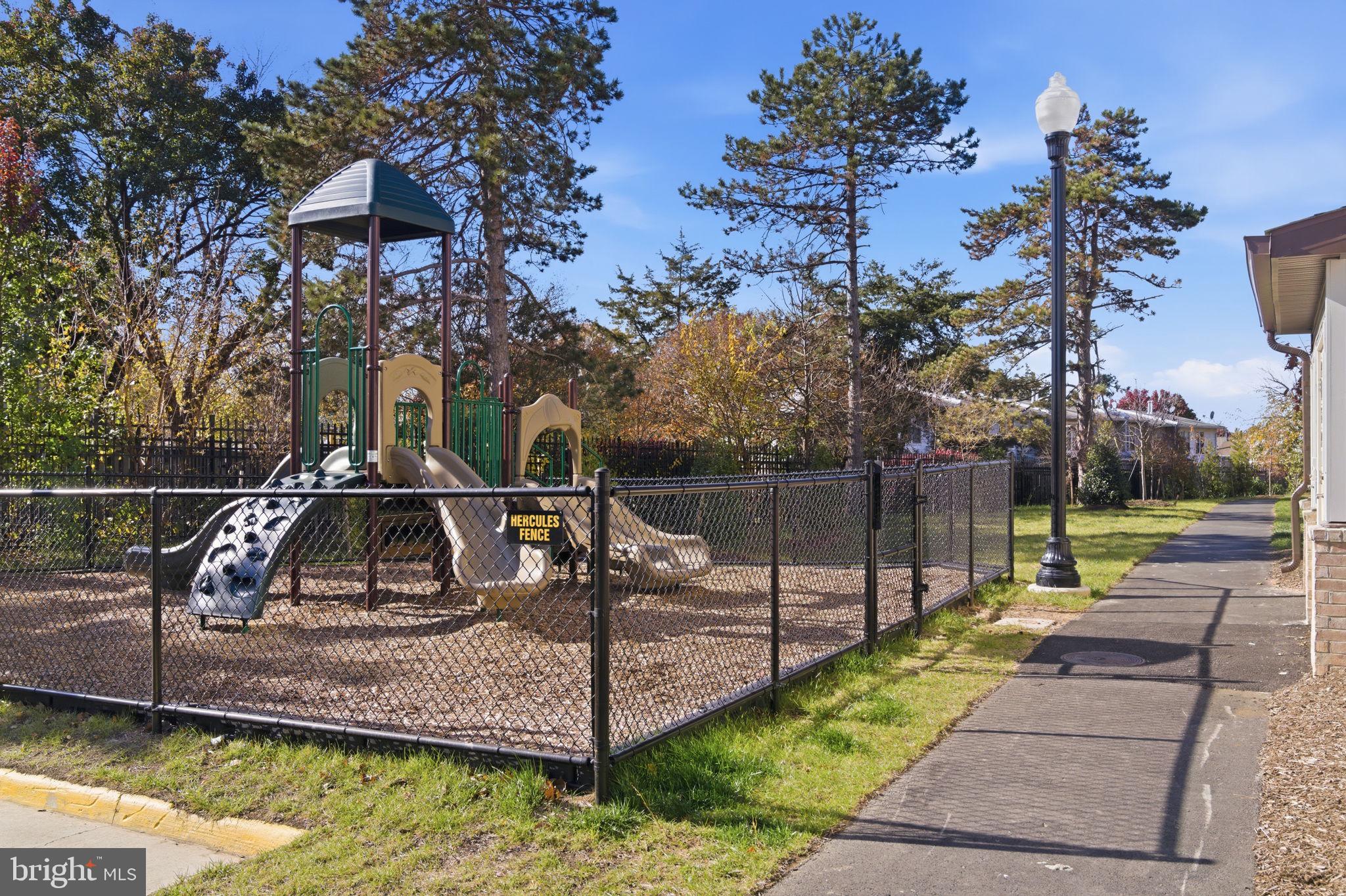 PARK PLACE - Residential Lease