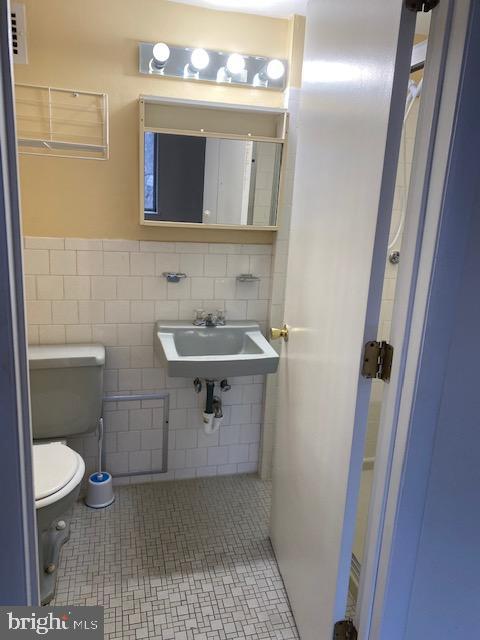 BRIARWOOD COURT - Residential