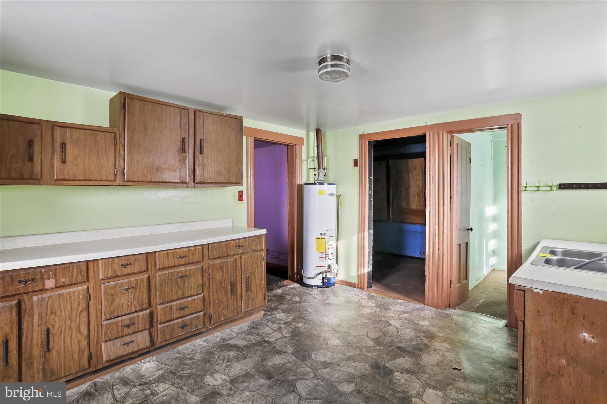 WEST END - Residential